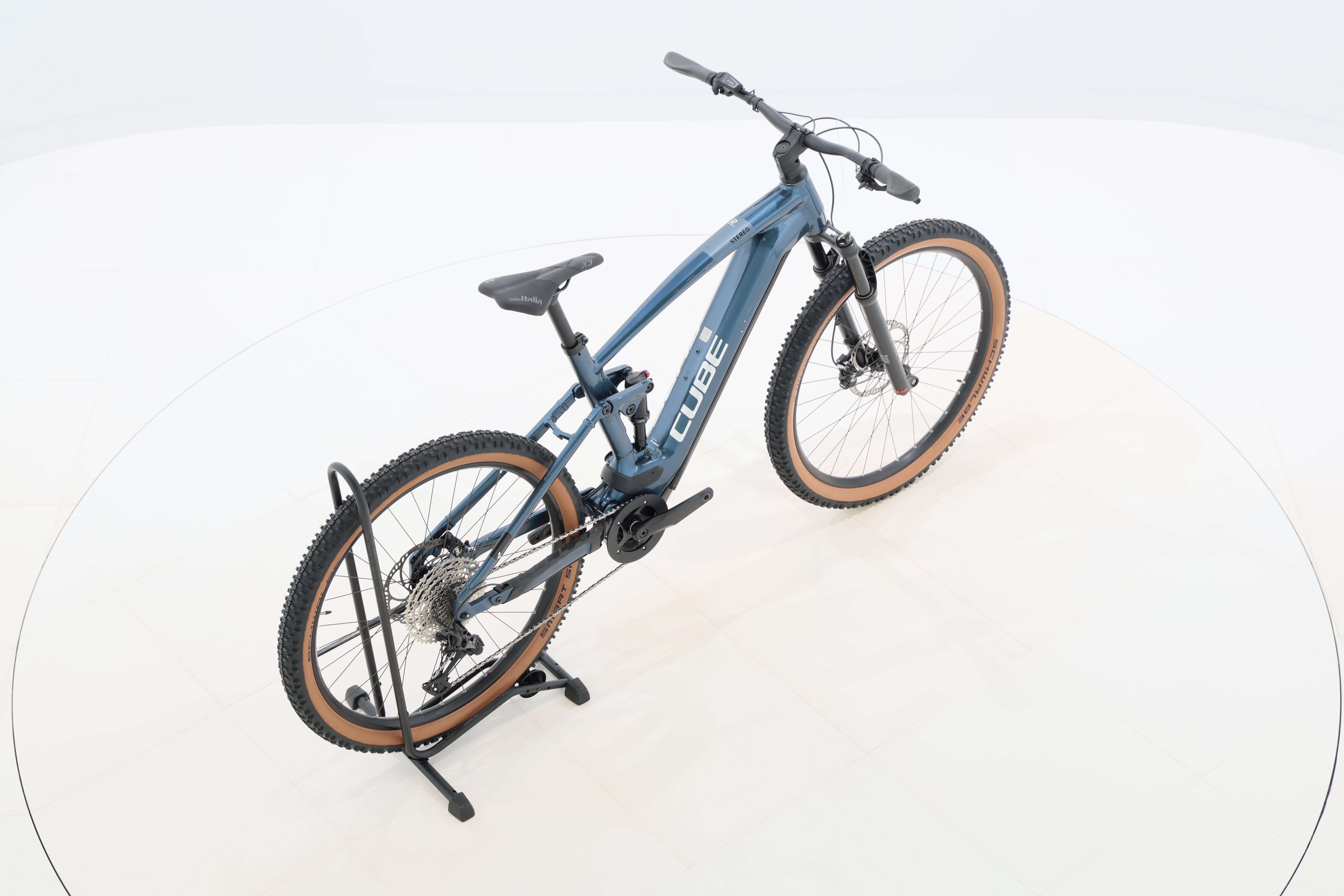 2cf1b43a-1c56-4f64-a4a1-7e5c781b5b19