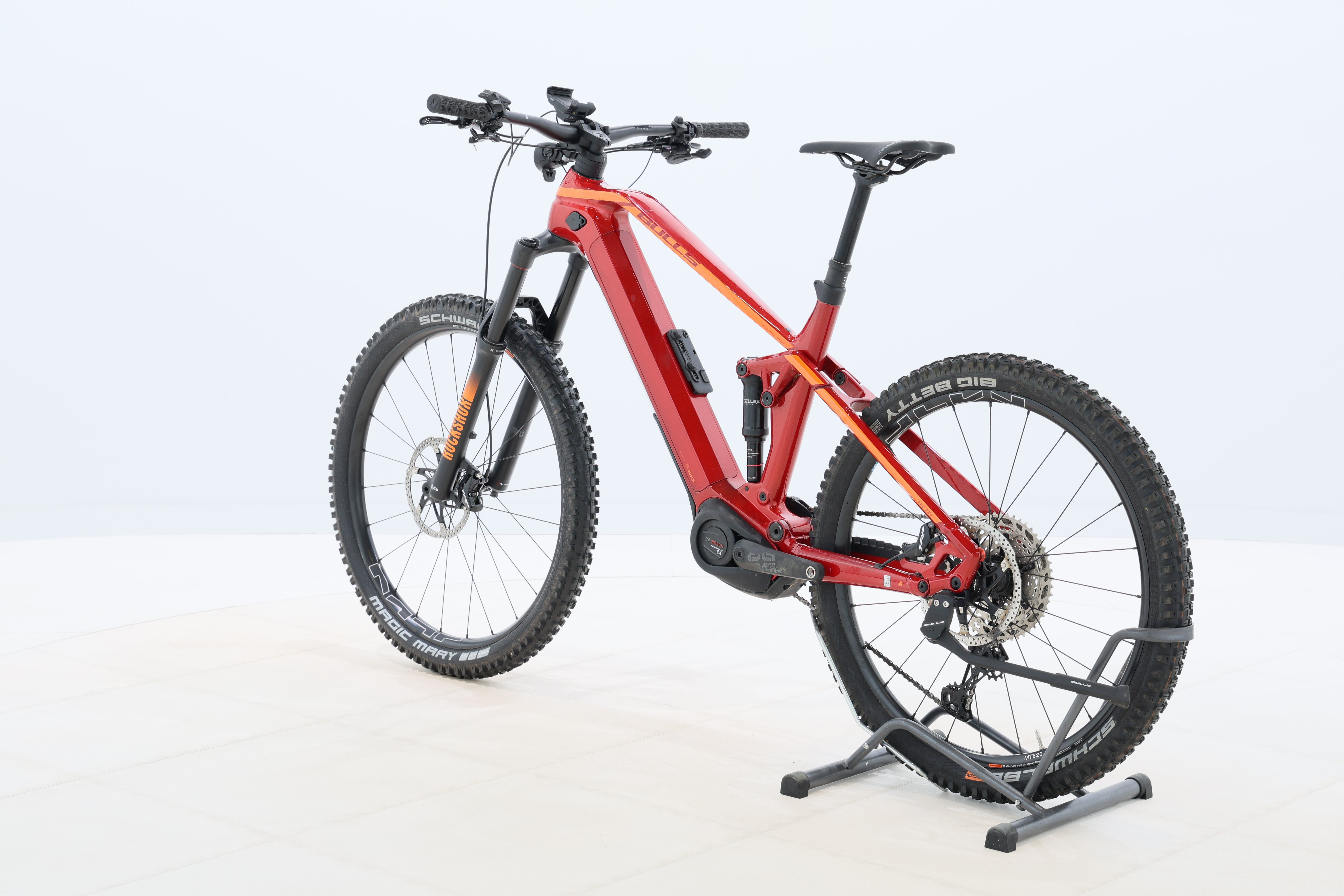 a83d77f3-c020-4414-b36a-66c61540d78e