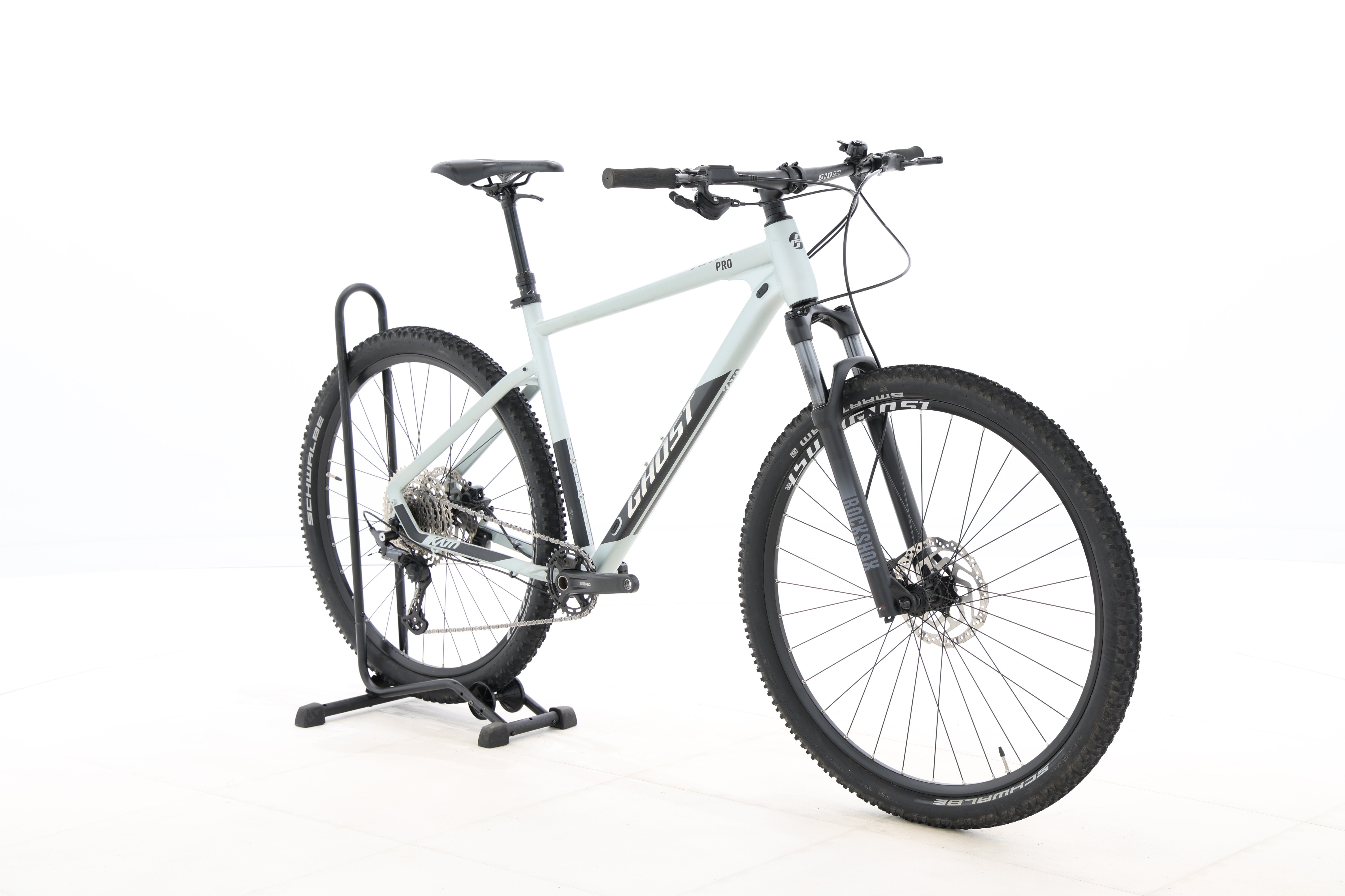 6c16645e-db59-4c47-8f9a-f1dd9d21655b