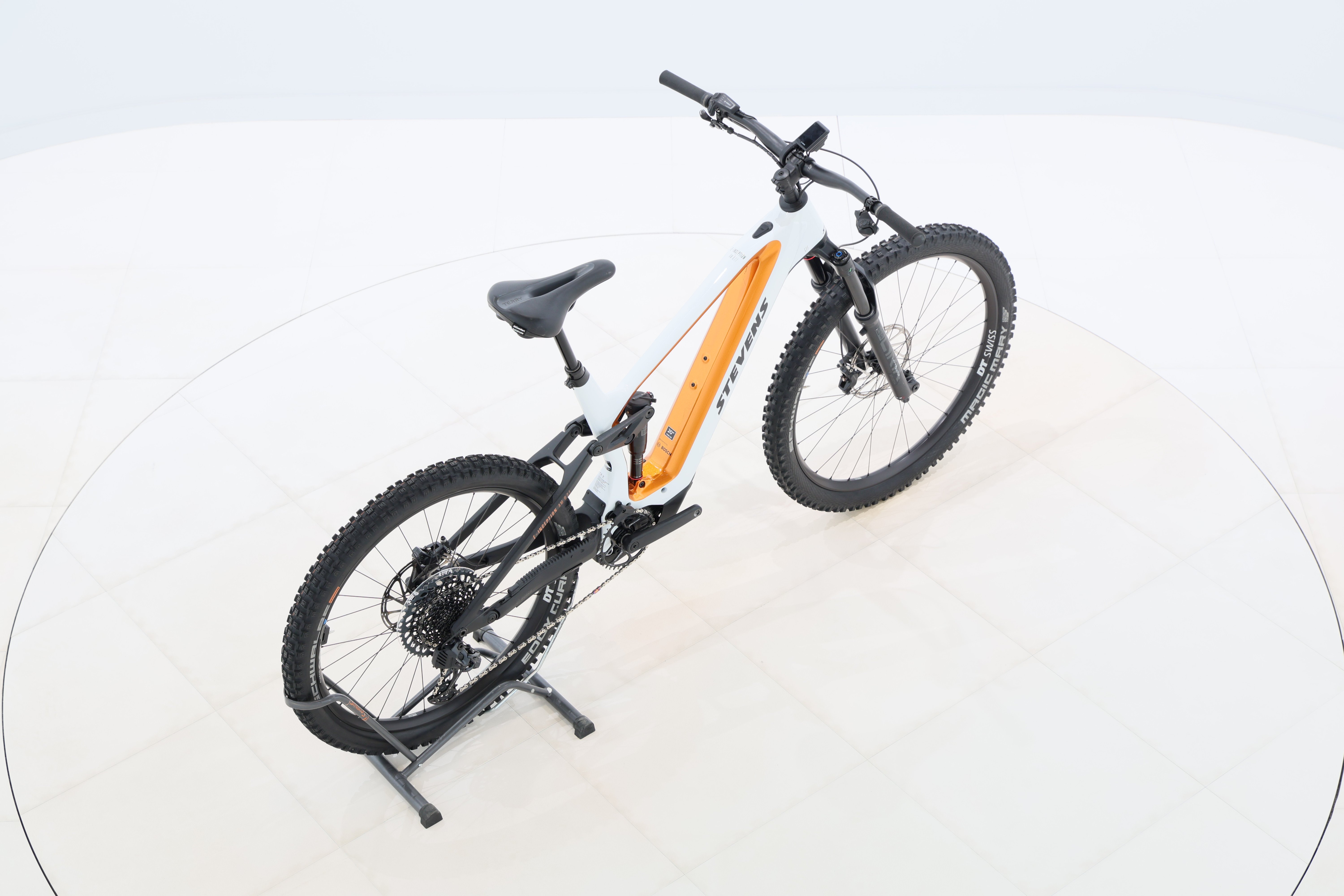 0faef77e-fdf5-4d3c-b776-f1b7047ab4ae