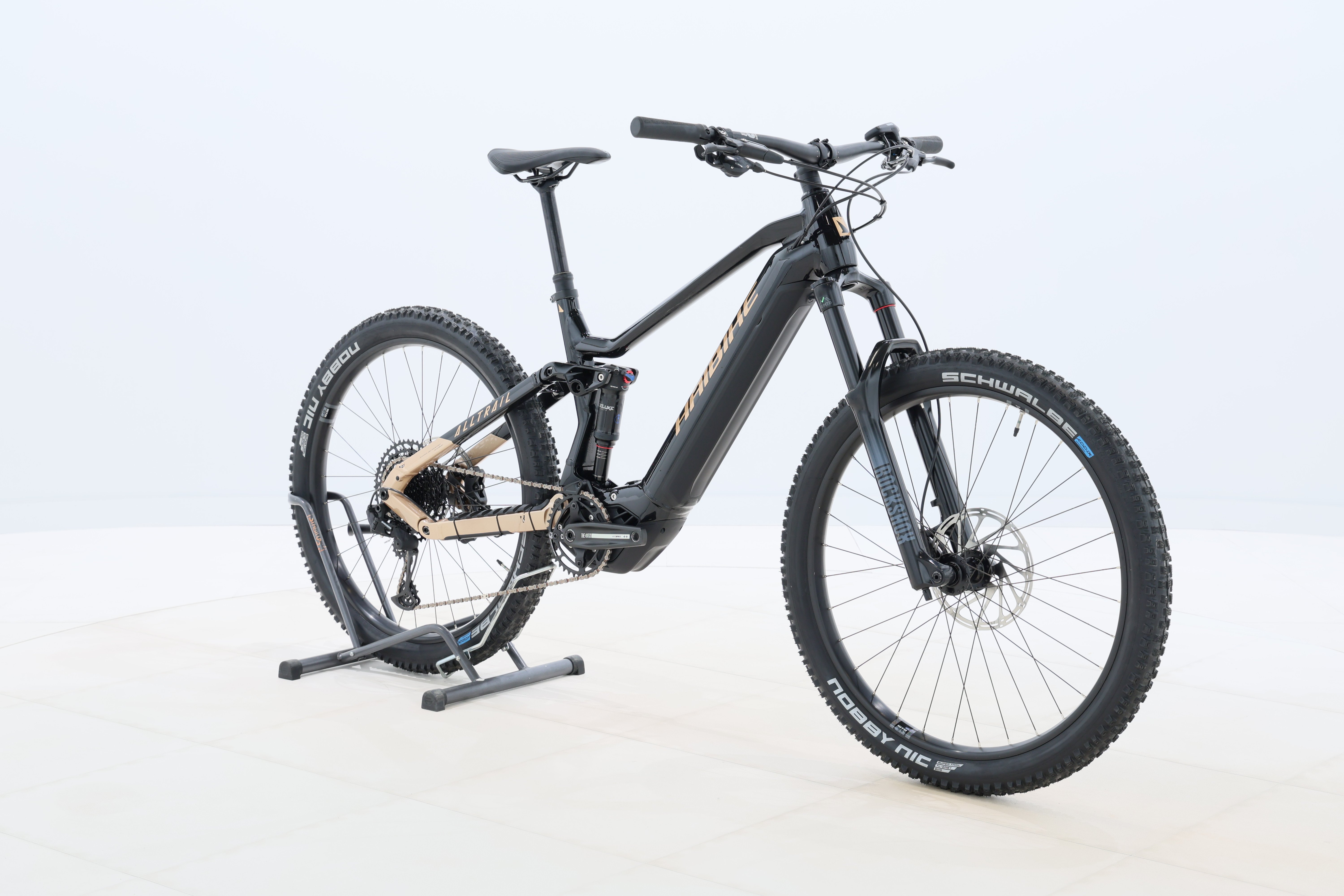 c207da6f-6485-4eb4-86e7-0e5790a6193c