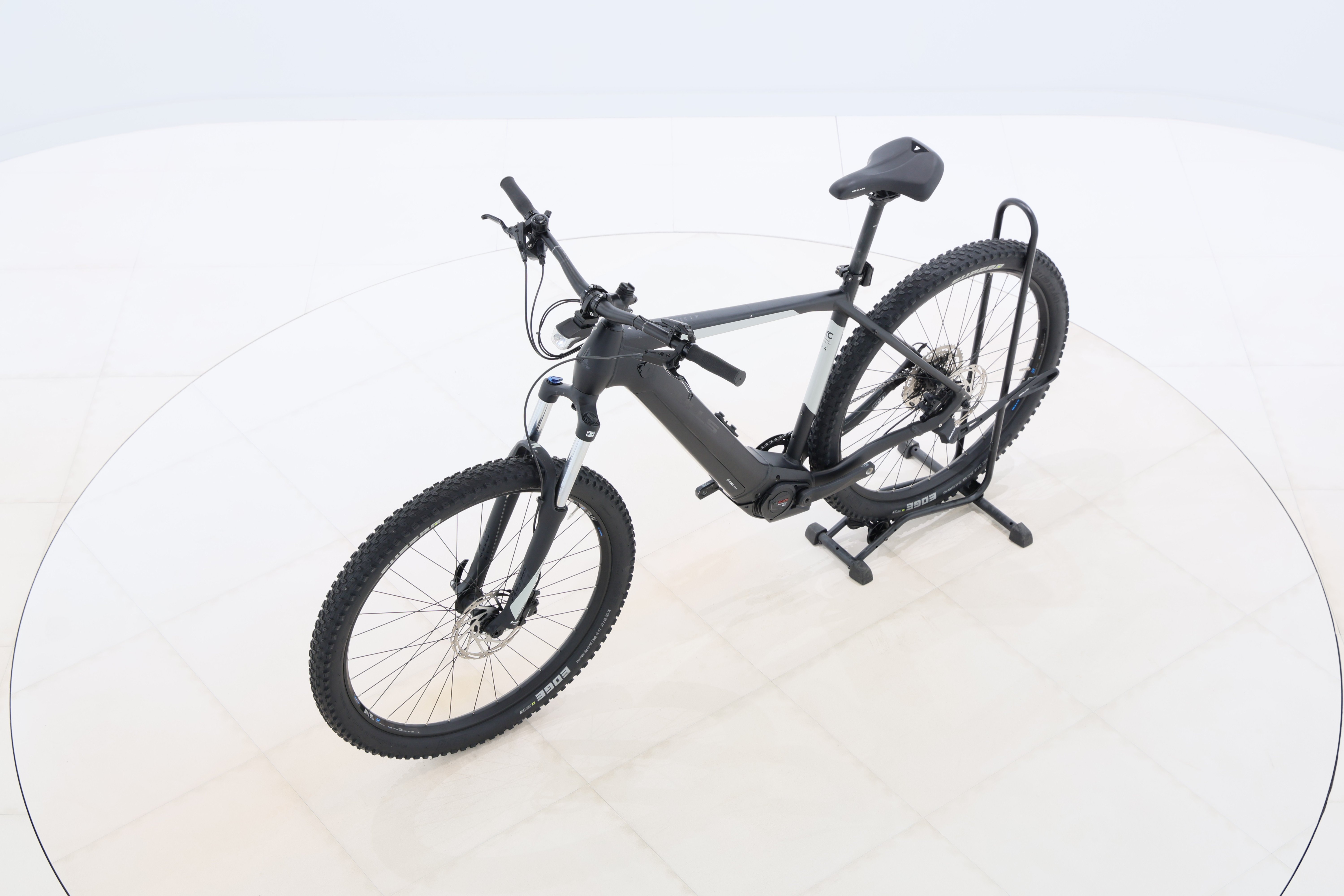 9c426d41-f788-4d8e-b56d-5976e37b0874