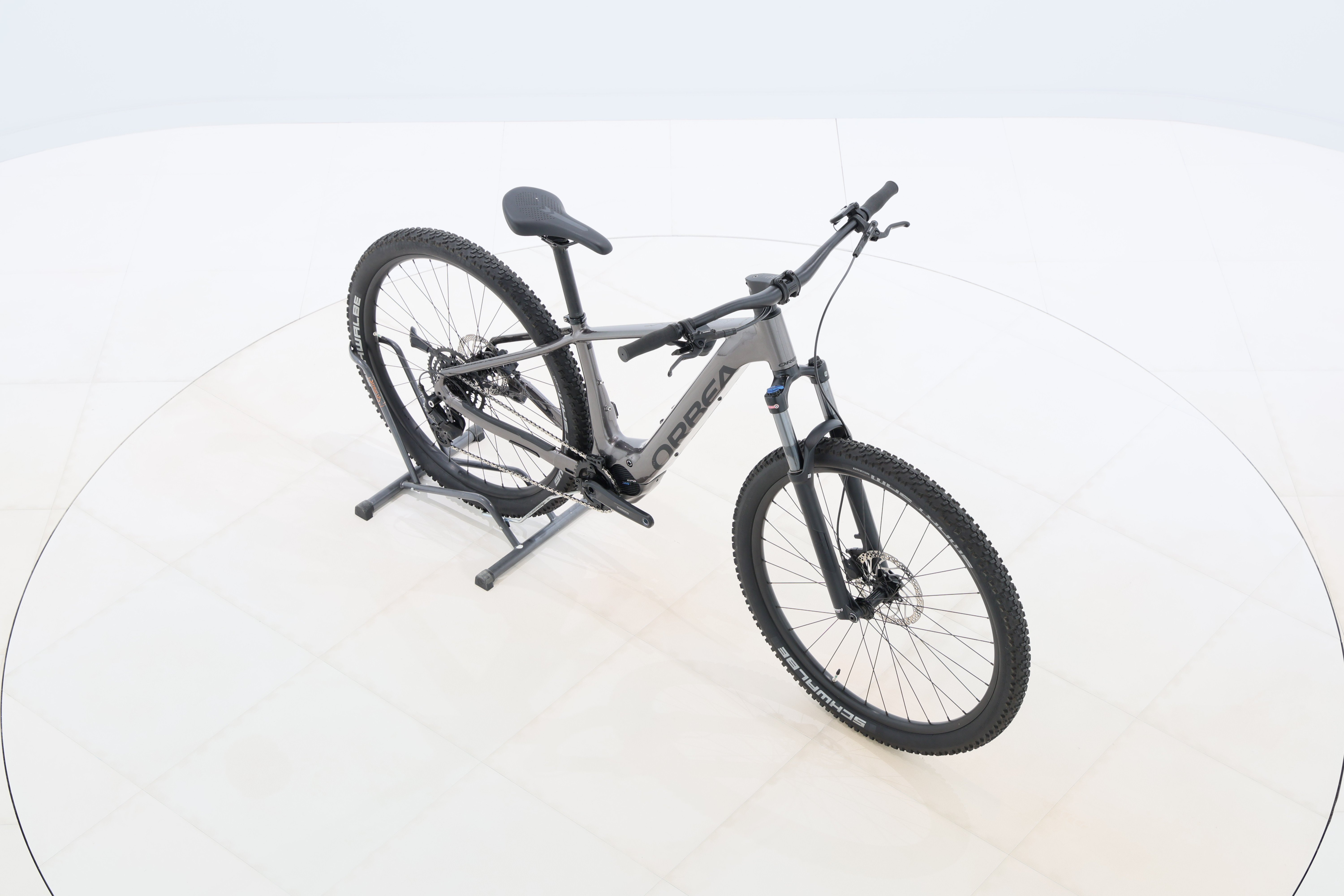 2eeb091c-94d2-42c2-961f-ede9a3b02e9a