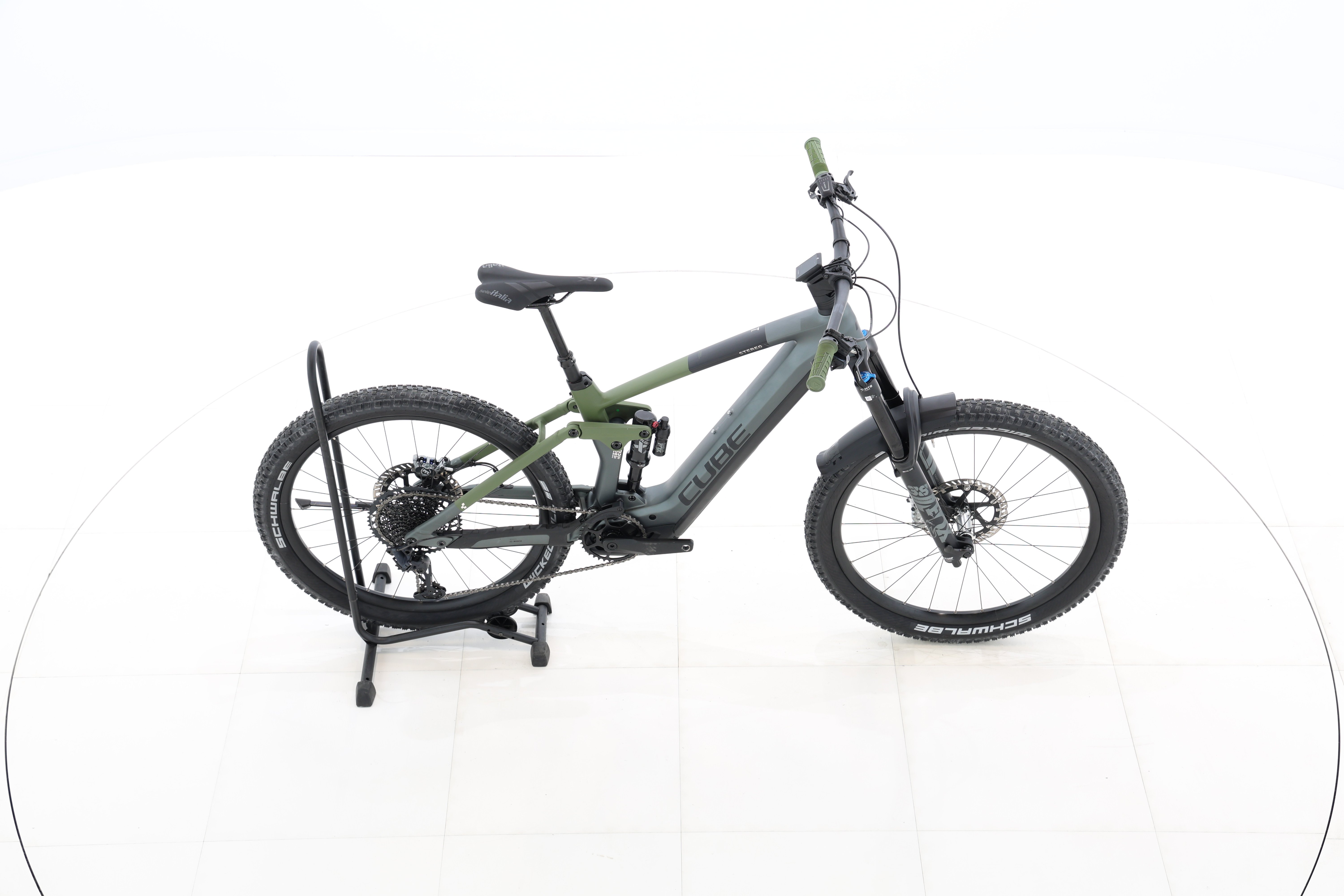 016e2922-c8cc-4aac-888d-616643f7c93b