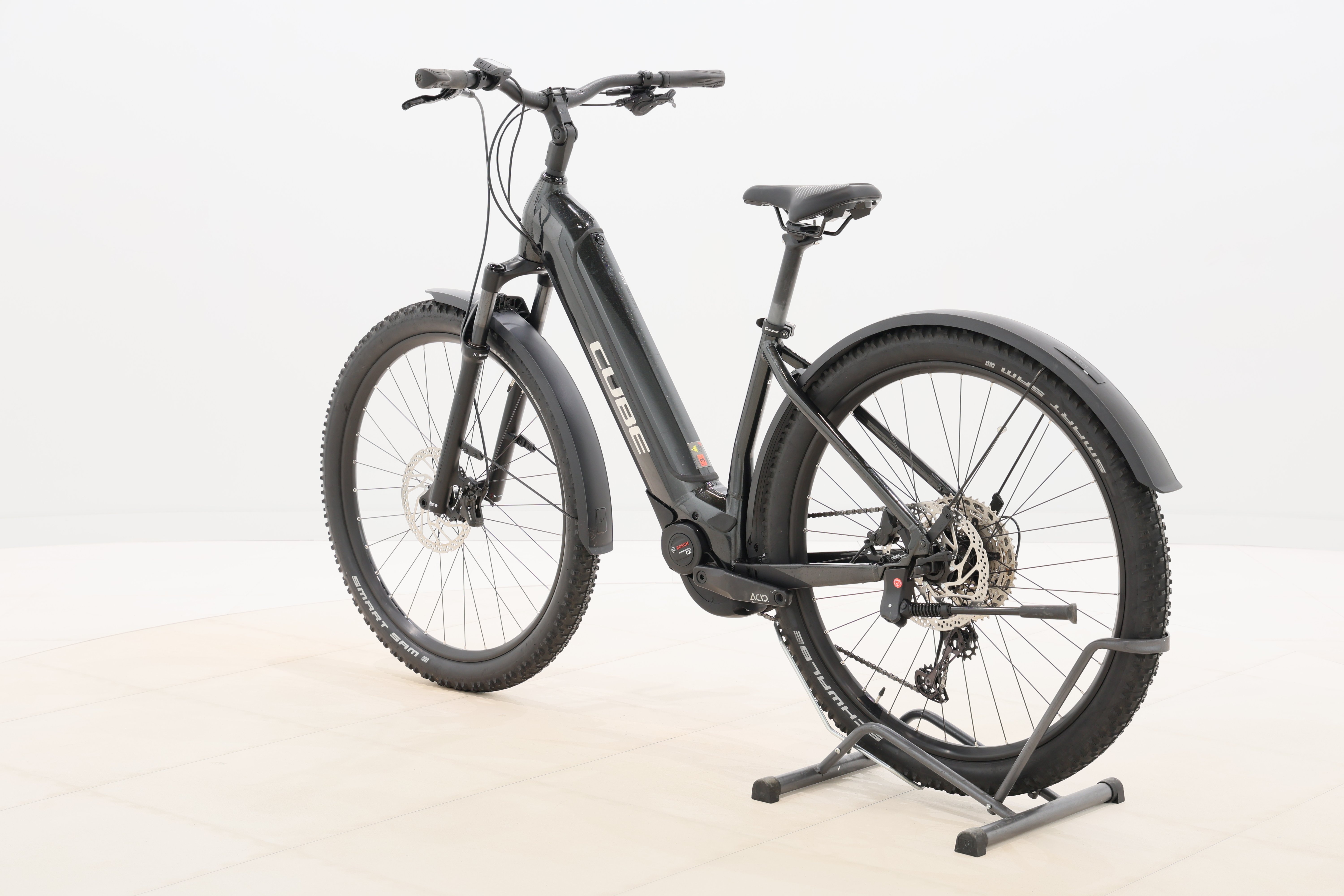 2f0835f5-4335-4321-9b58-2c9bff43bbe5