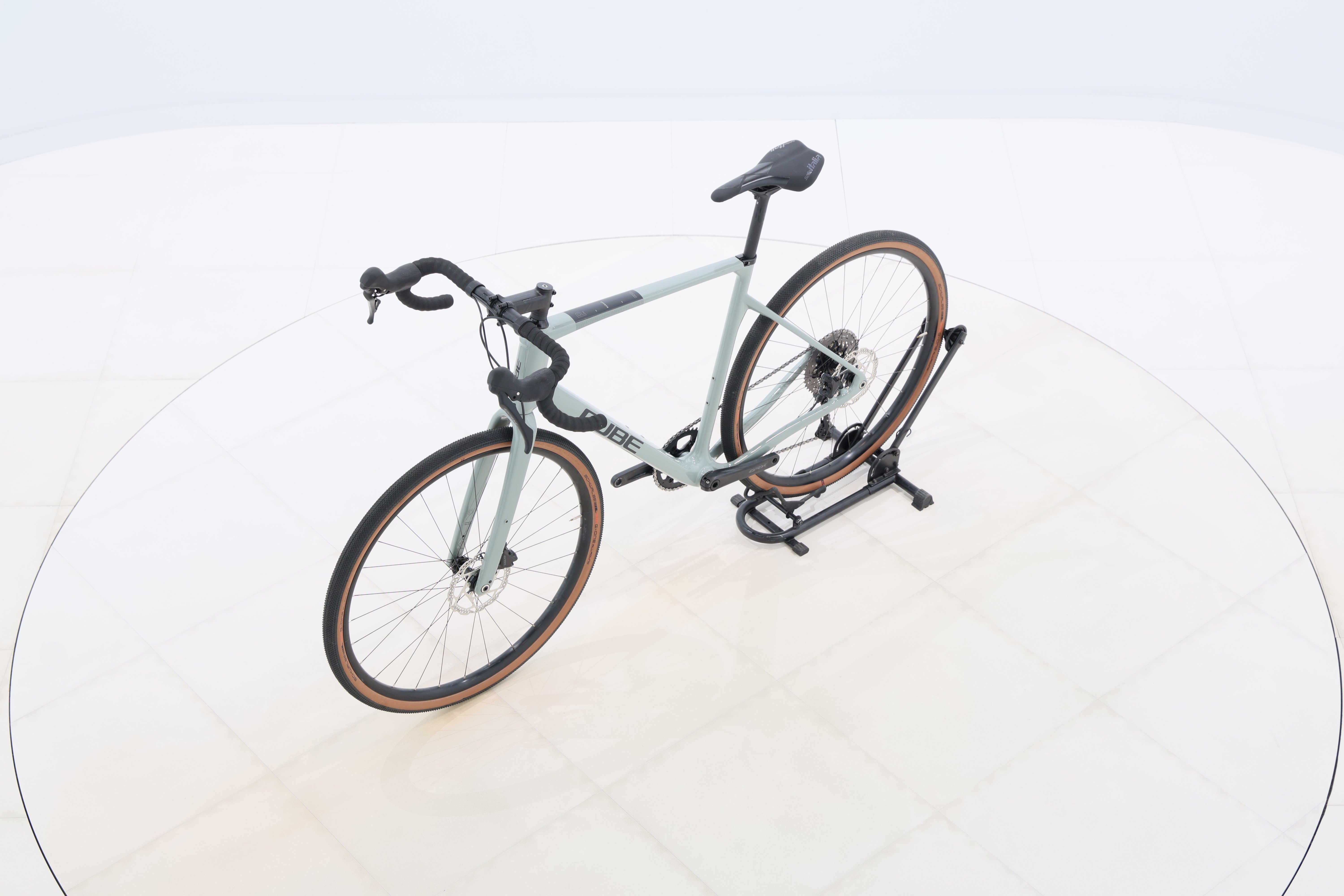 f08b11c1-fc1e-4144-aac0-33616e24103a