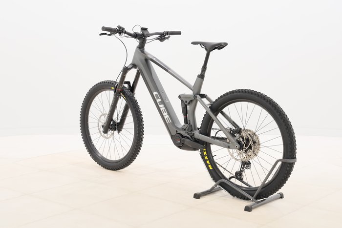 Cube STEREO HYBRID 160 HPC 750 2023
