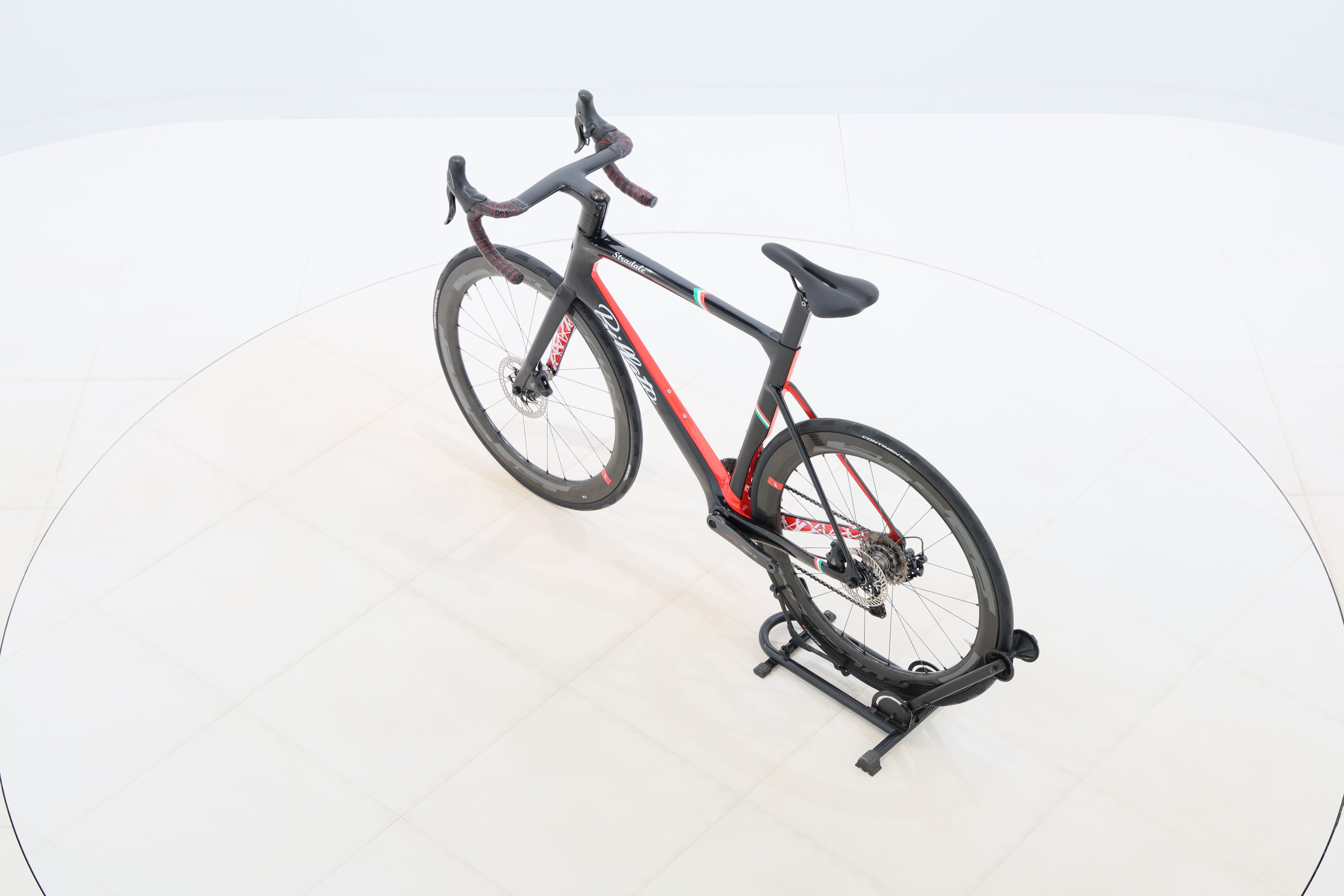 04cd83b8-4e7b-4925-ab97-6862d299caa7