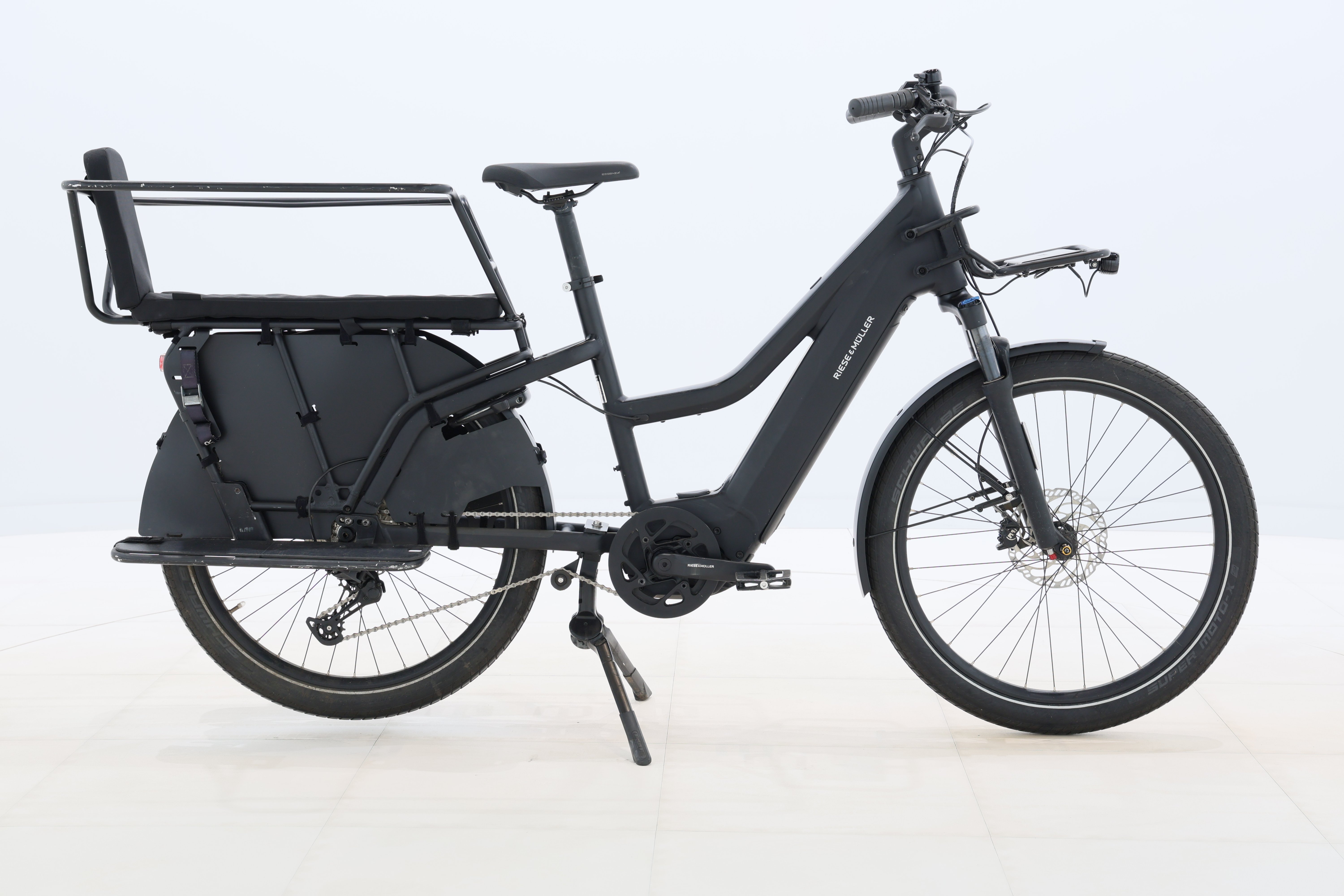 c67aa639-b965-4866-a8c1-35ffd6332072