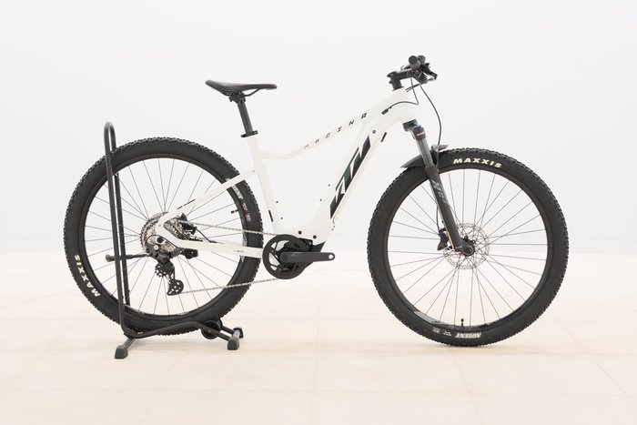 KTM MACINA RACE 591 2022