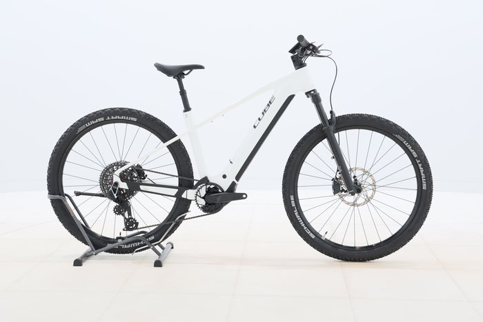 Cube REACTION HYBRID SLT 800 2025