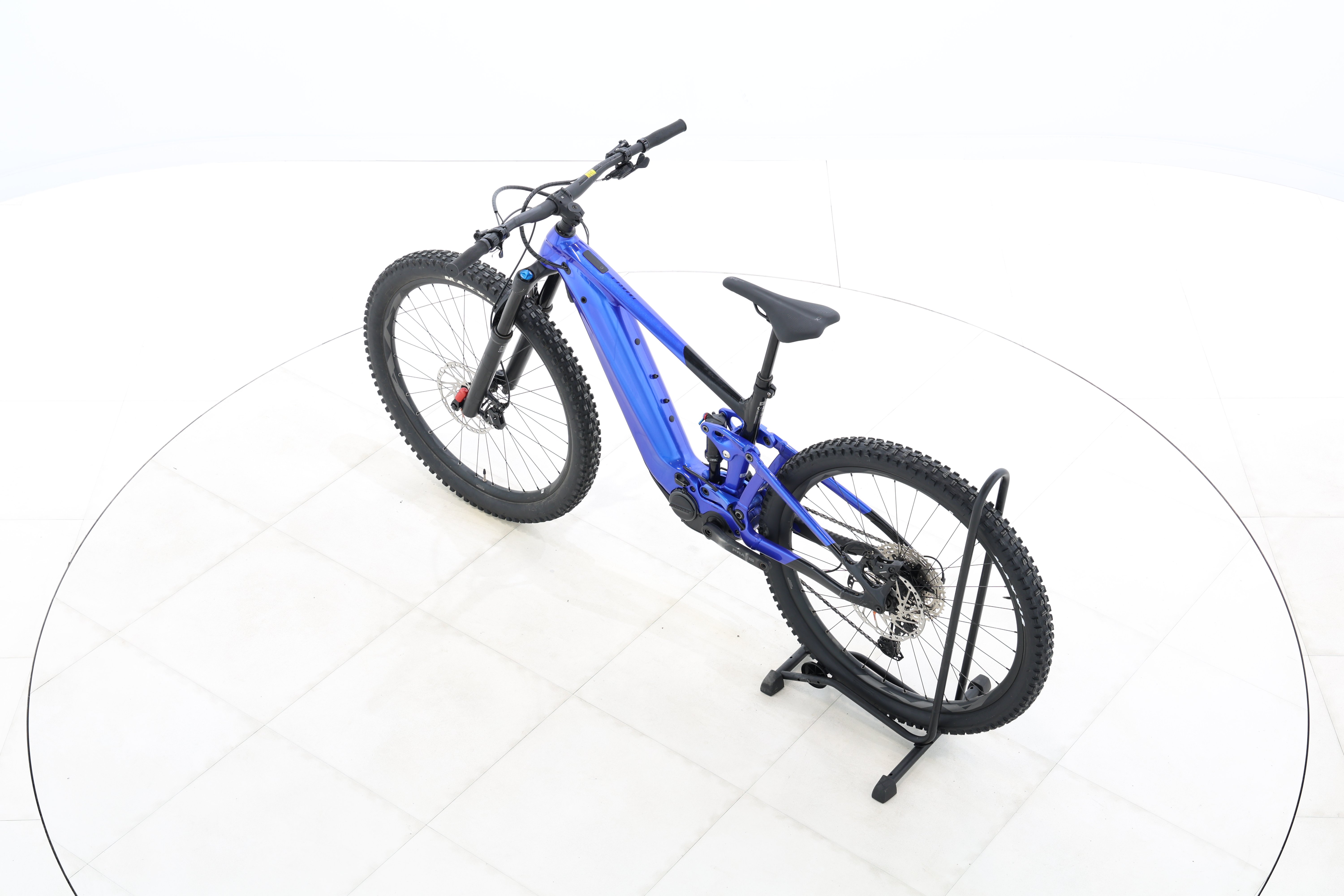 e7284358-25a9-413a-ad94-7ca601221d97