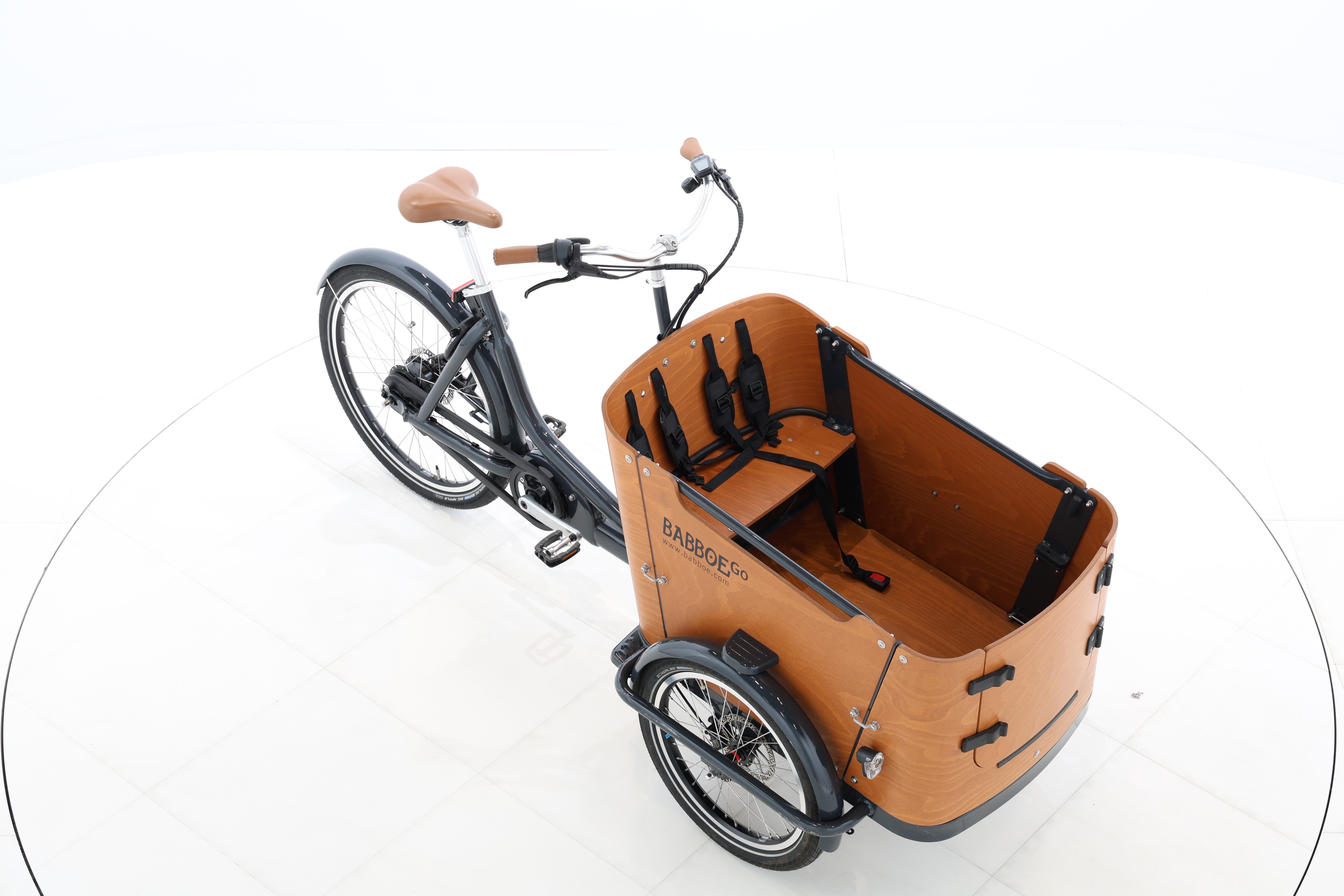 4379ff0b-19bf-495f-990c-c7782a1bf2d5