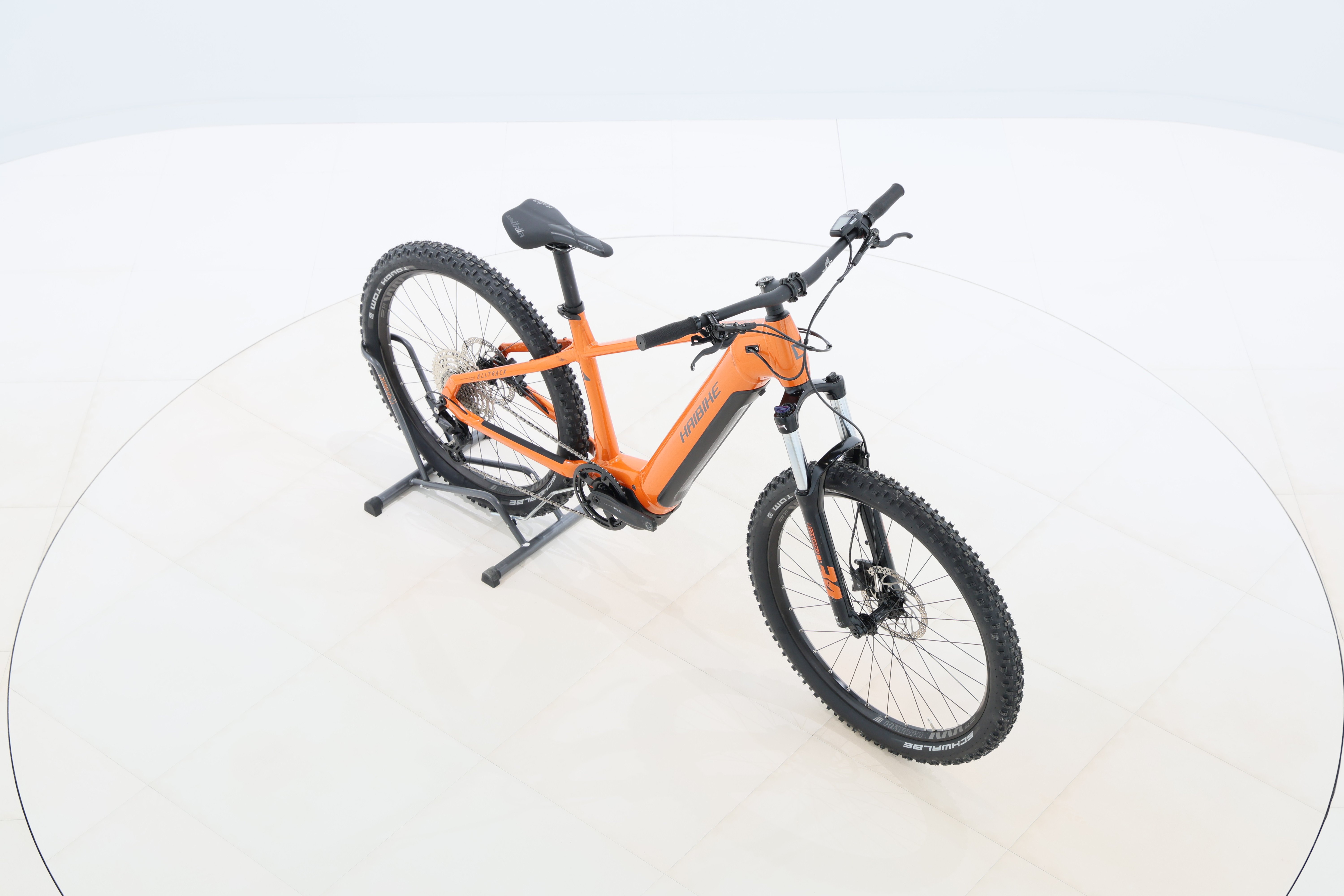 43eb55f3-3bf4-4b22-9120-31a399cbb43b