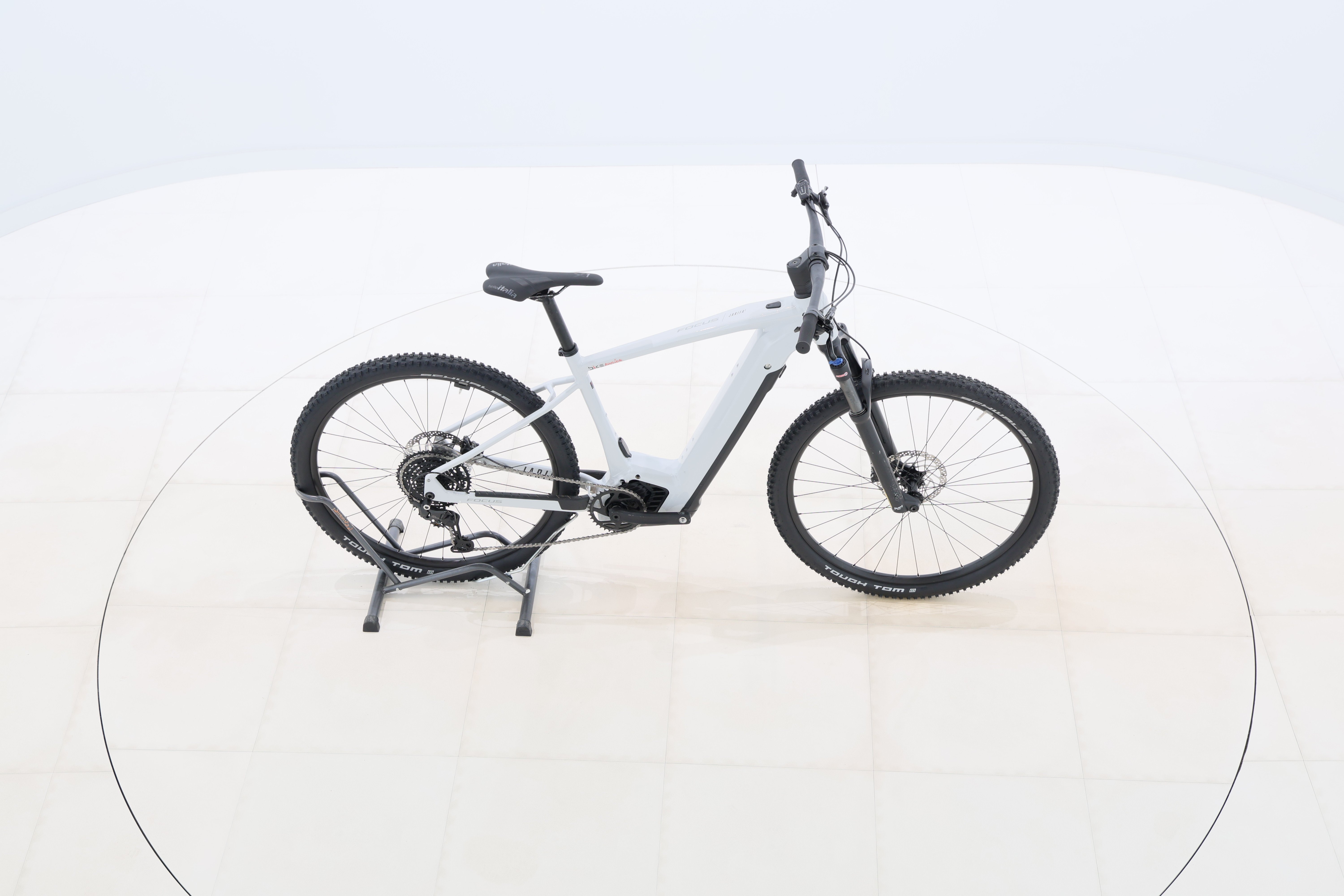 6e85ecb3-c41b-4355-8e1b-ca21924a5bb6