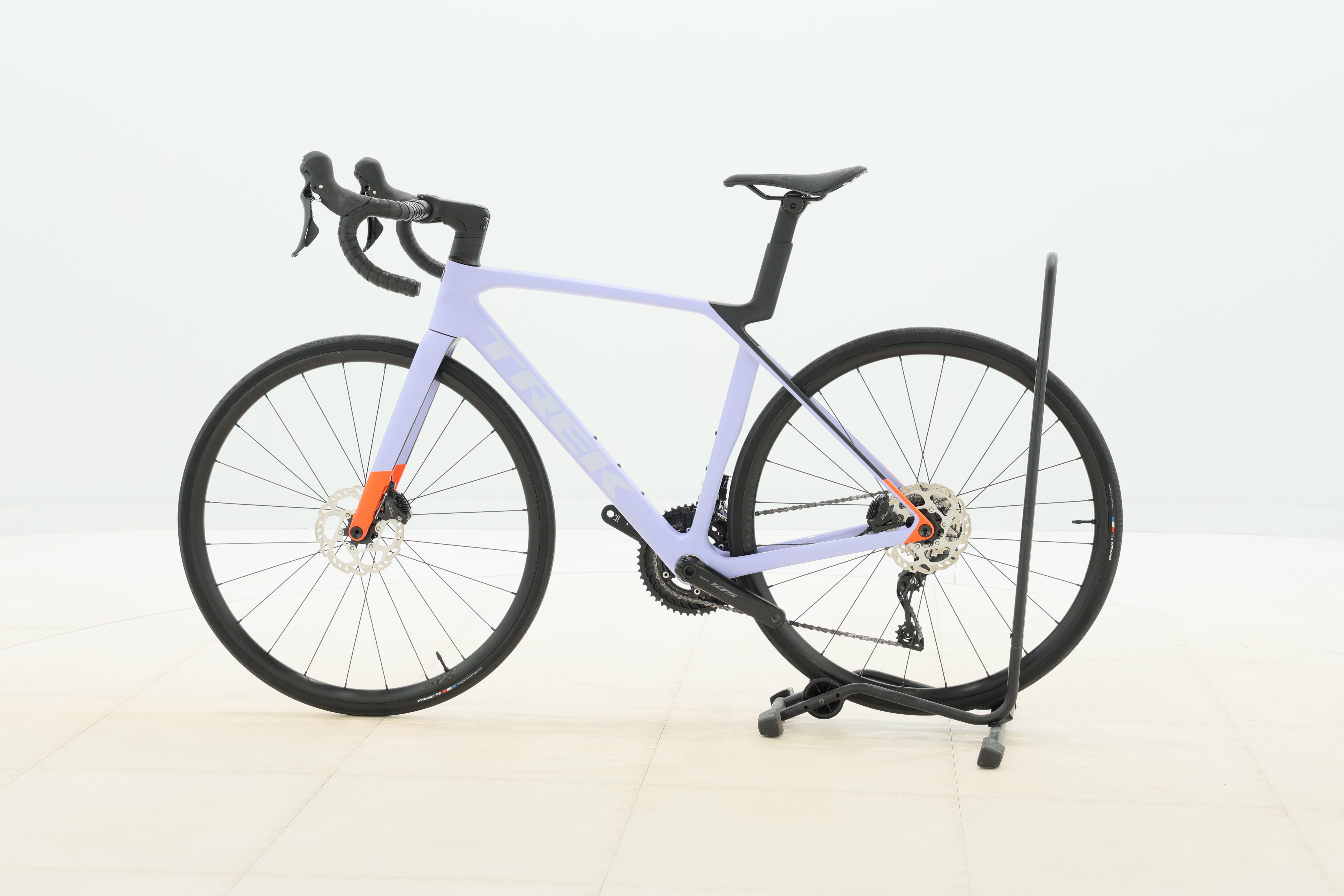 6fc694fa-b1d7-4651-af10-12c84860317a