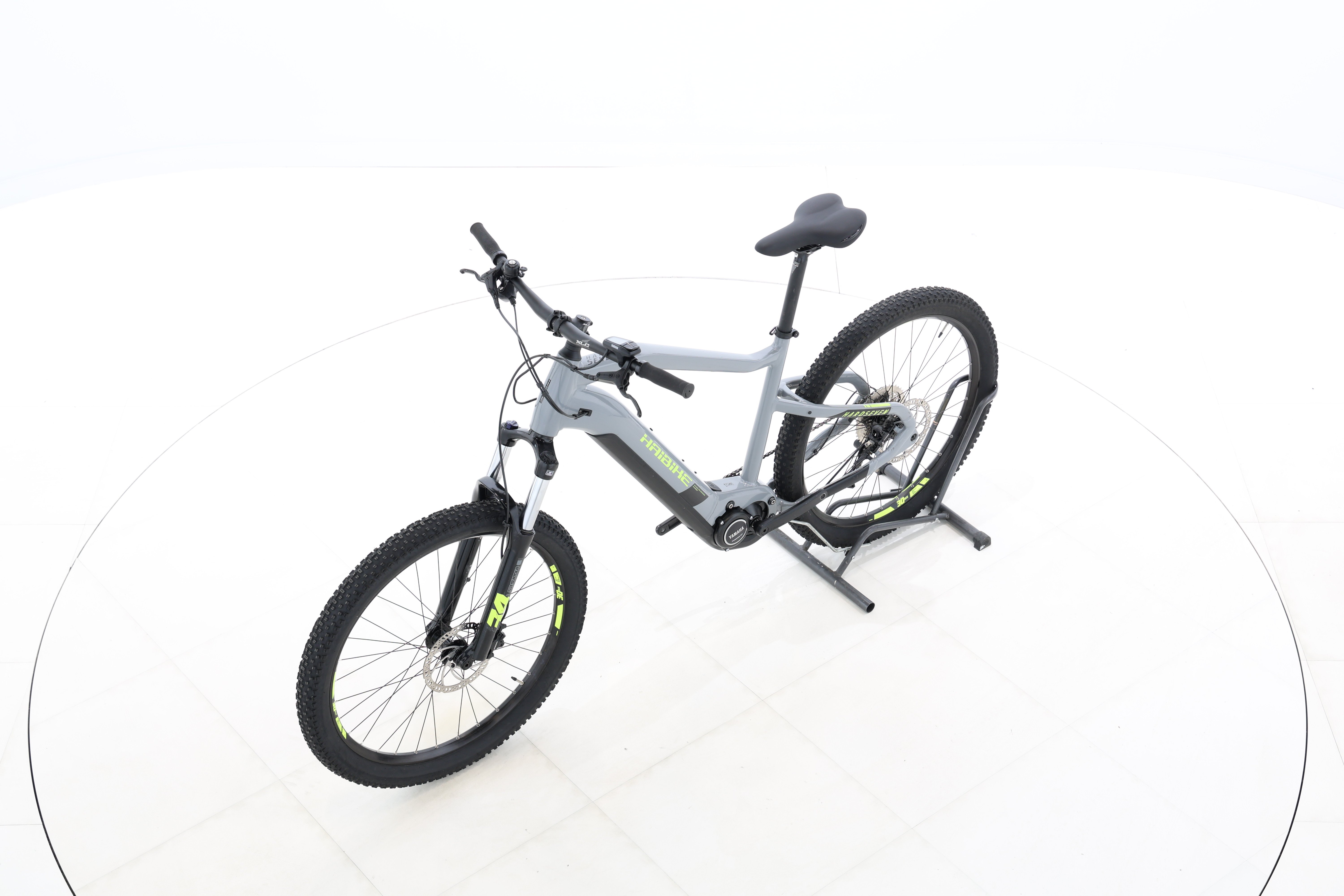 c6910807-03bf-444f-9860-993914404c9f