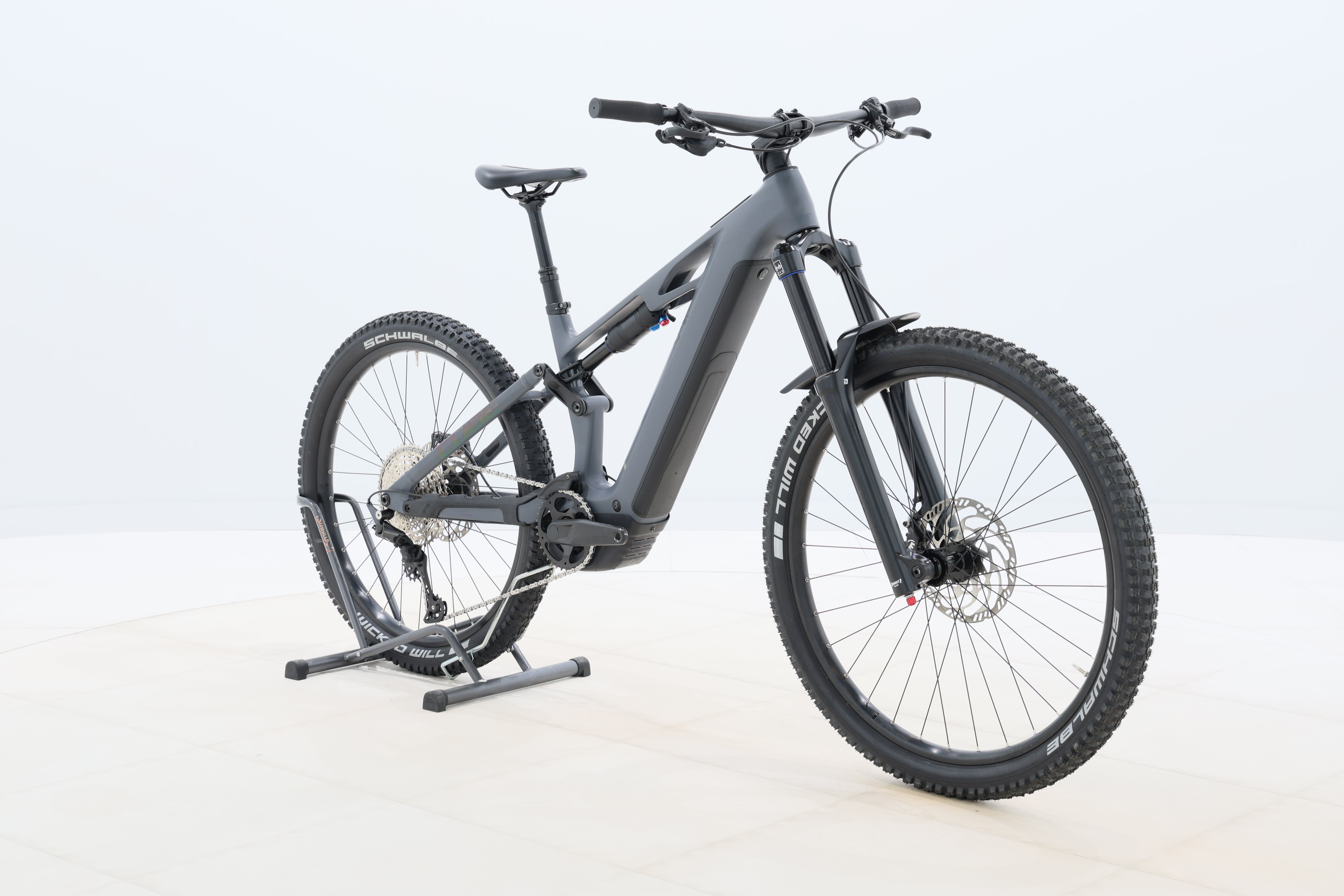 b5d6056c-6c67-42f5-b575-f552944bb0ab