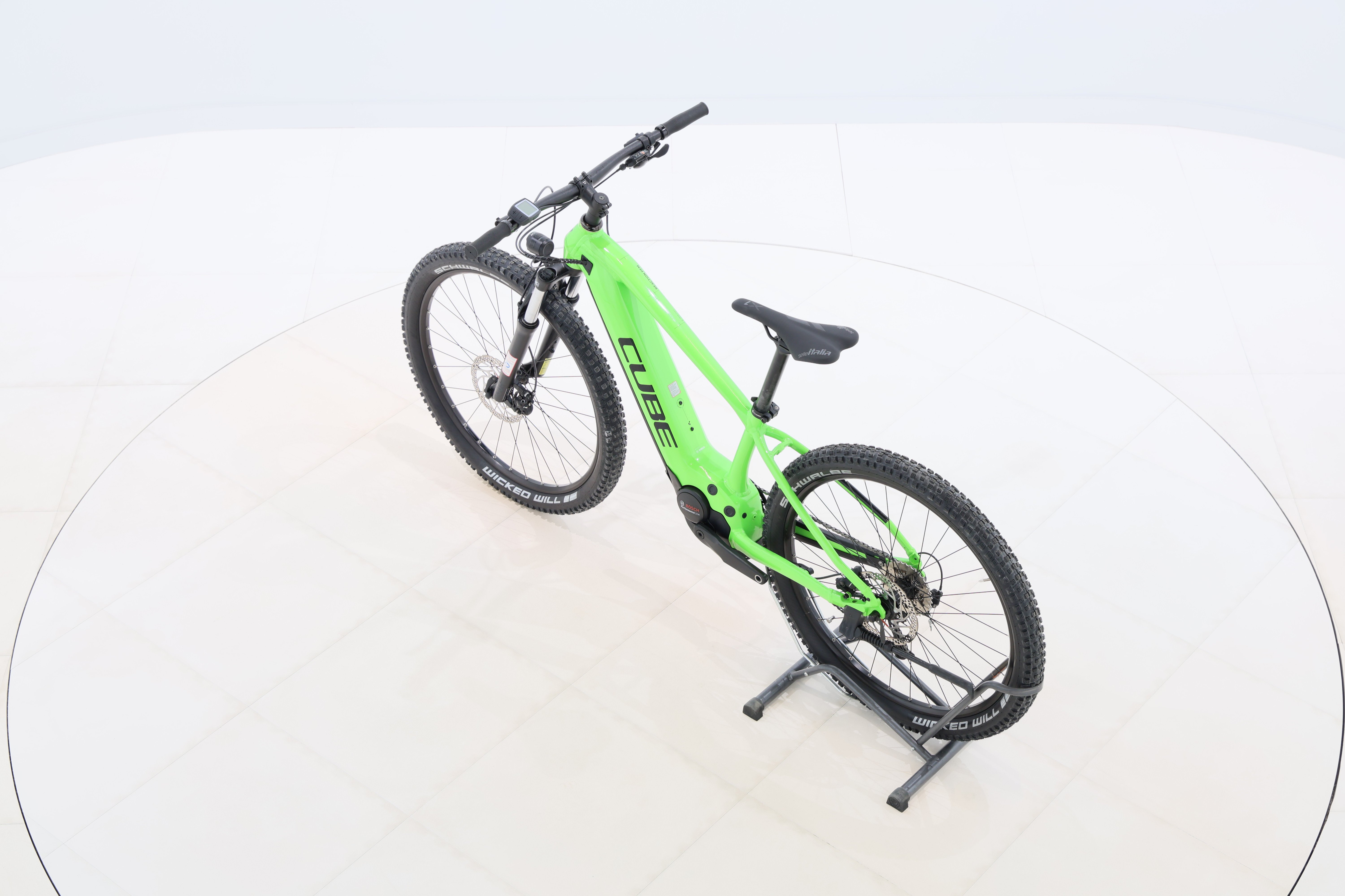 163b1045-d8f6-4915-9cf6-e29acb728851