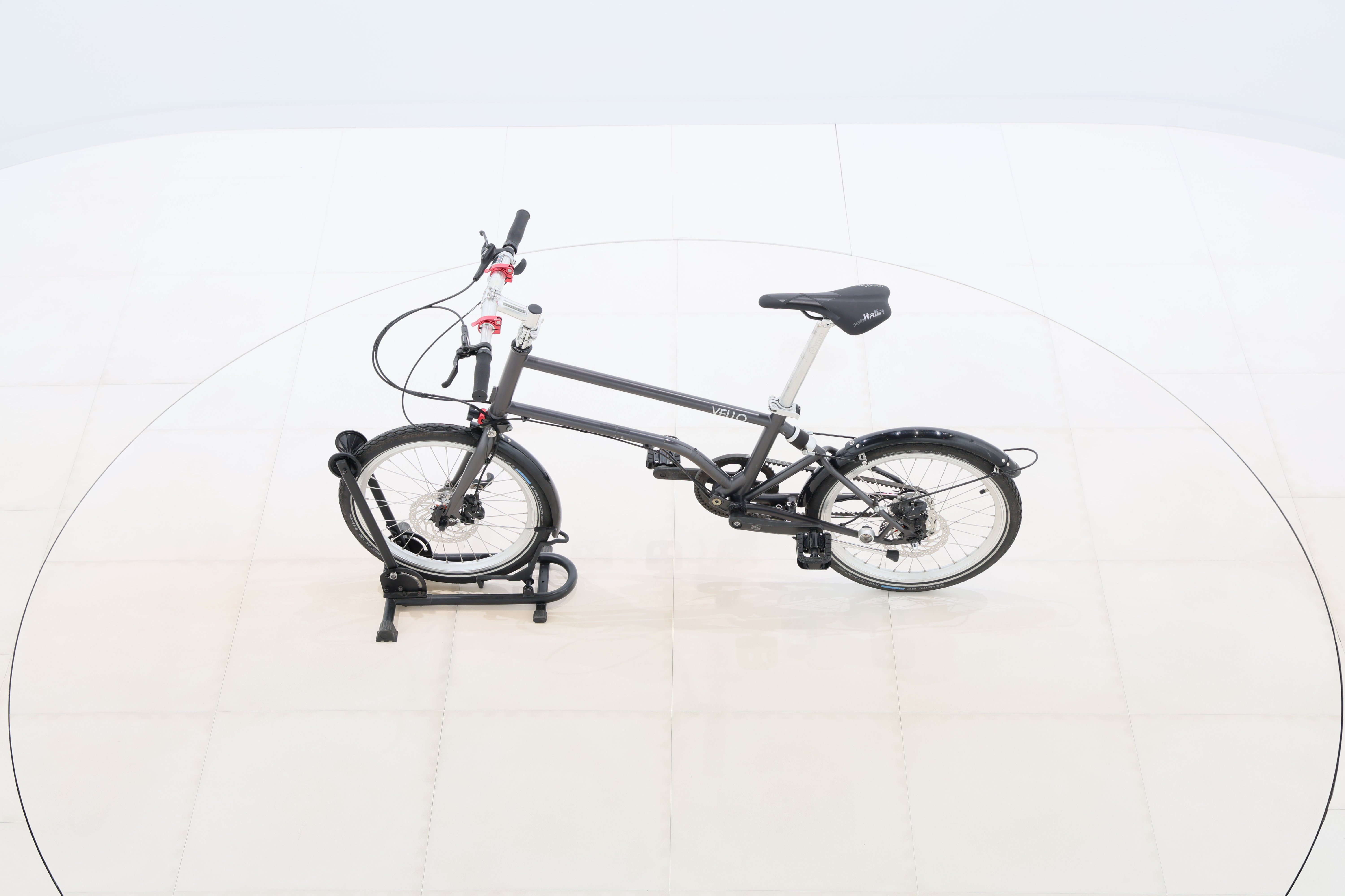 f4634e76-d73d-465f-a129-a029e8181325