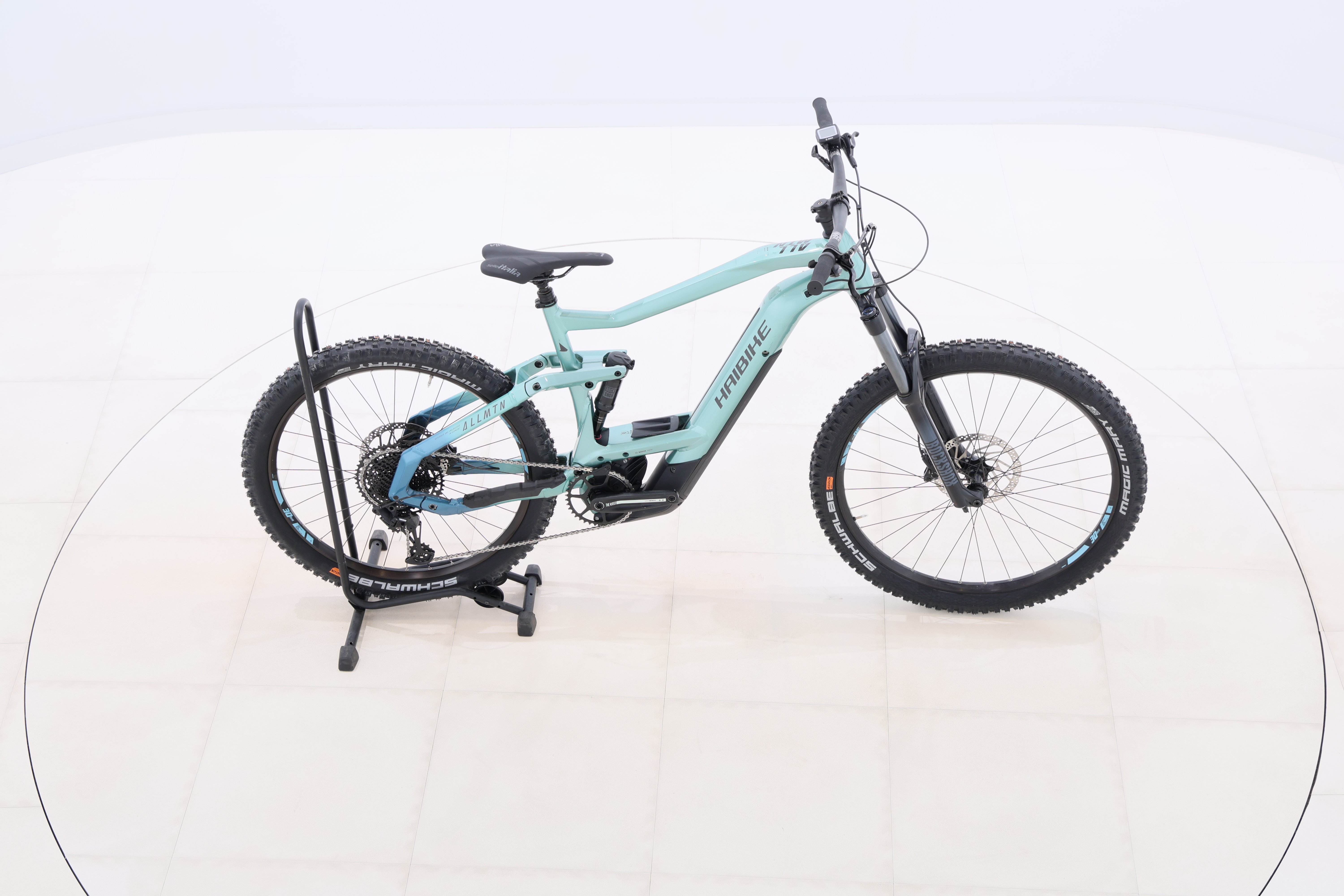 e252f6ca-abb9-42c6-8beb-71c6696c14cd