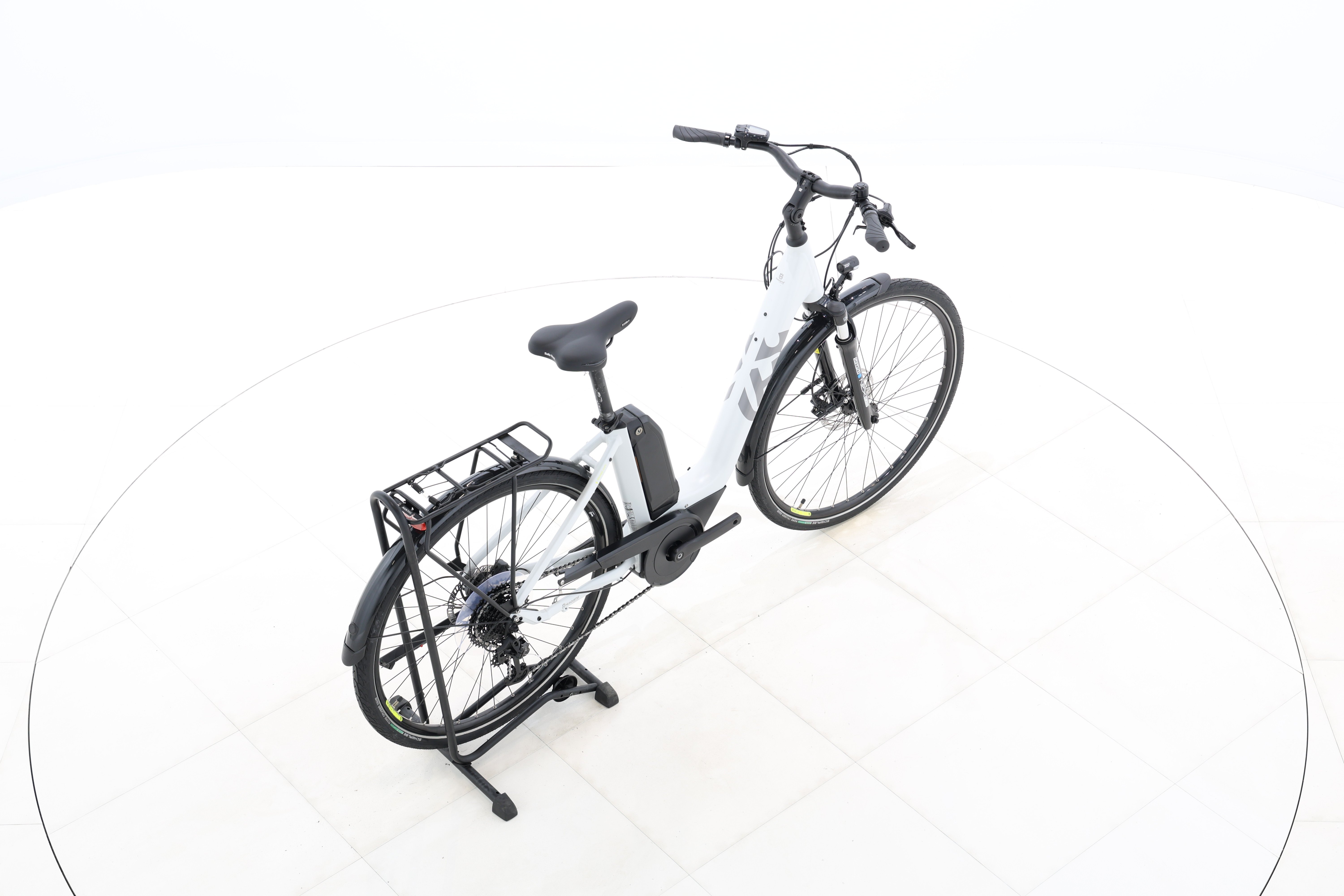 548cd459-303e-49e9-b100-480132f5b48e