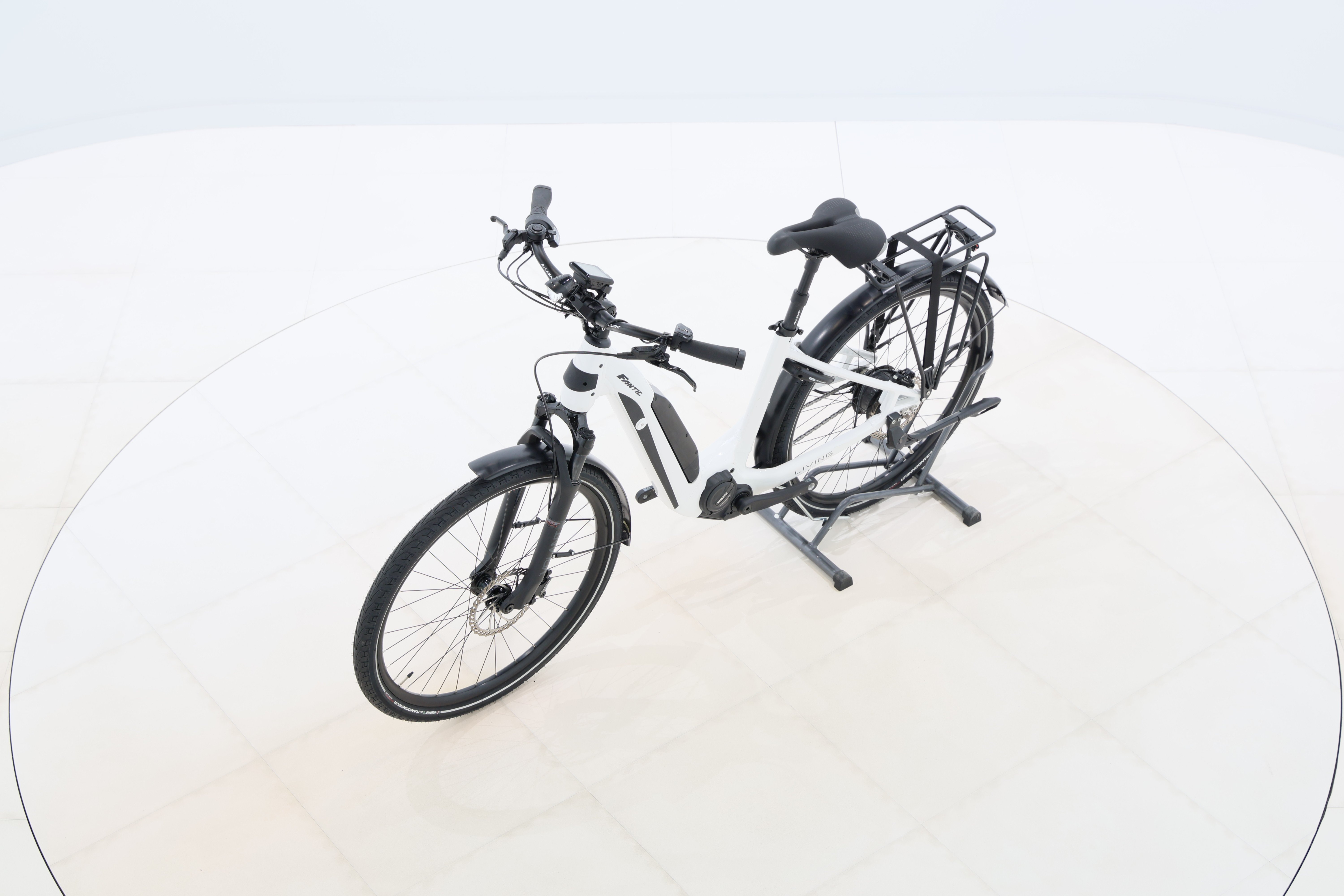 a698e9d2-1d68-4eed-8e8e-c861af3b2018