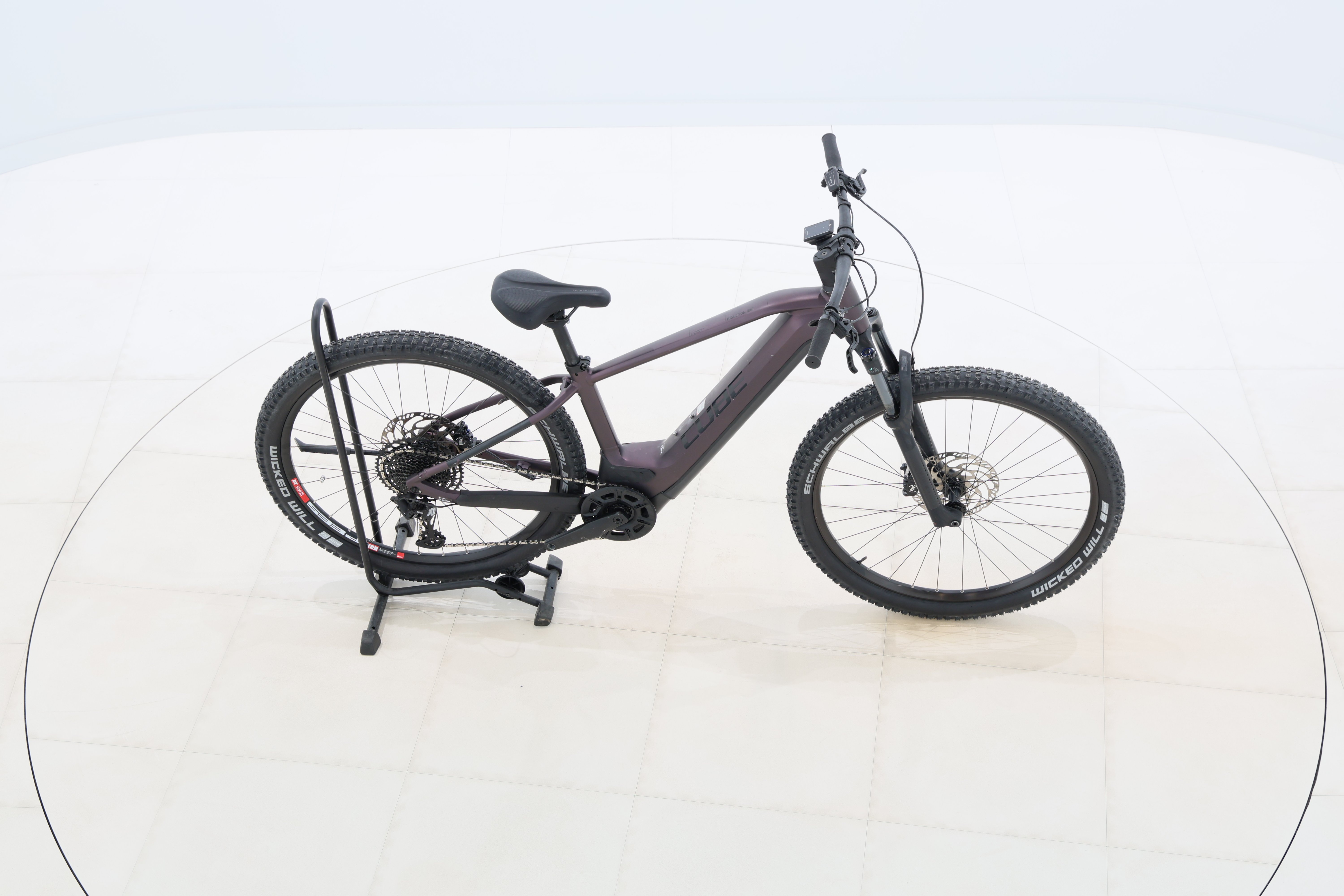 a01f916a-6302-42d0-9203-eab8274656bb