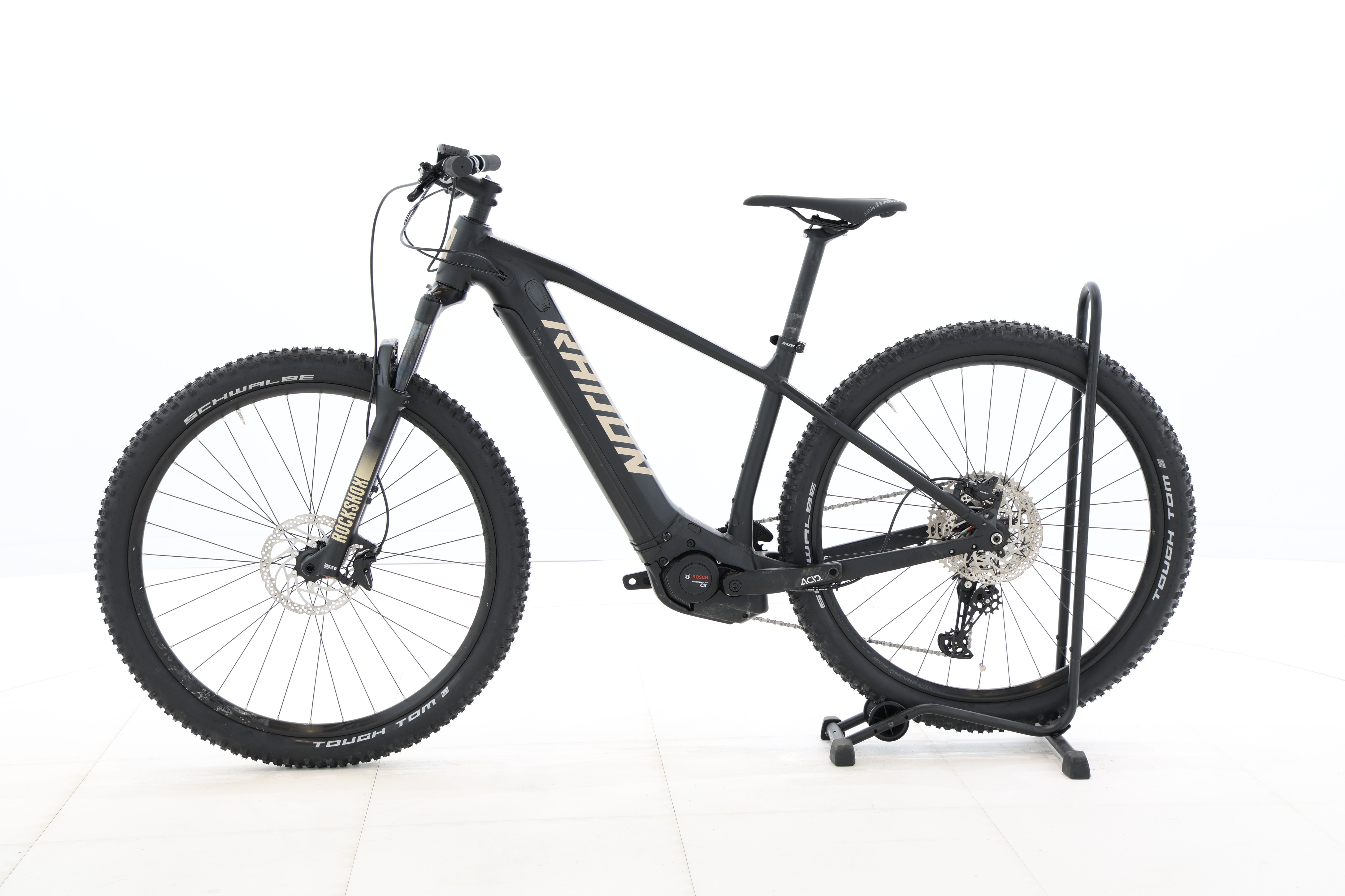 1600b6b2-423d-4e85-8c35-e826607a4382