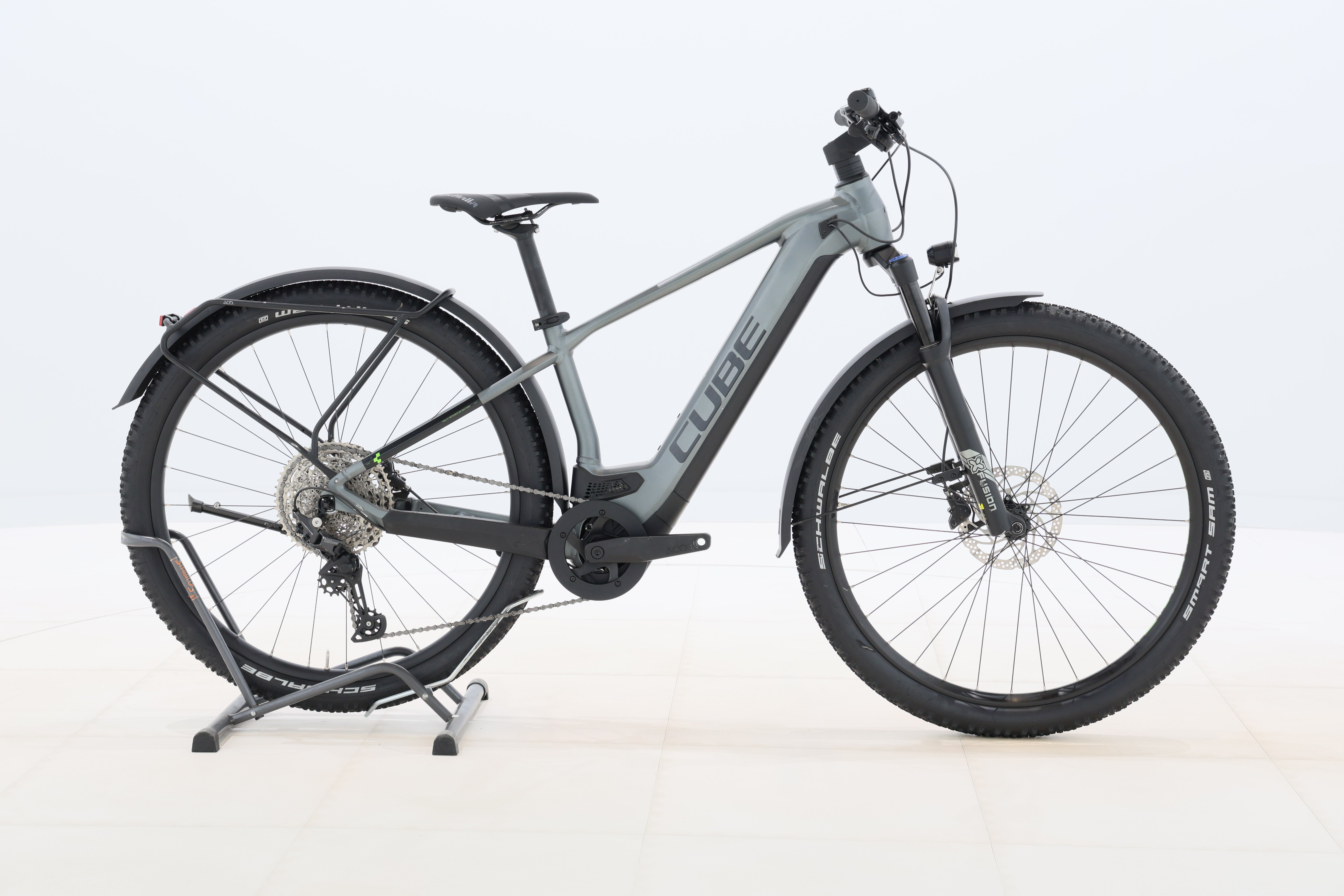 e2f3496a-3da6-4879-bdae-18cde3eb2361