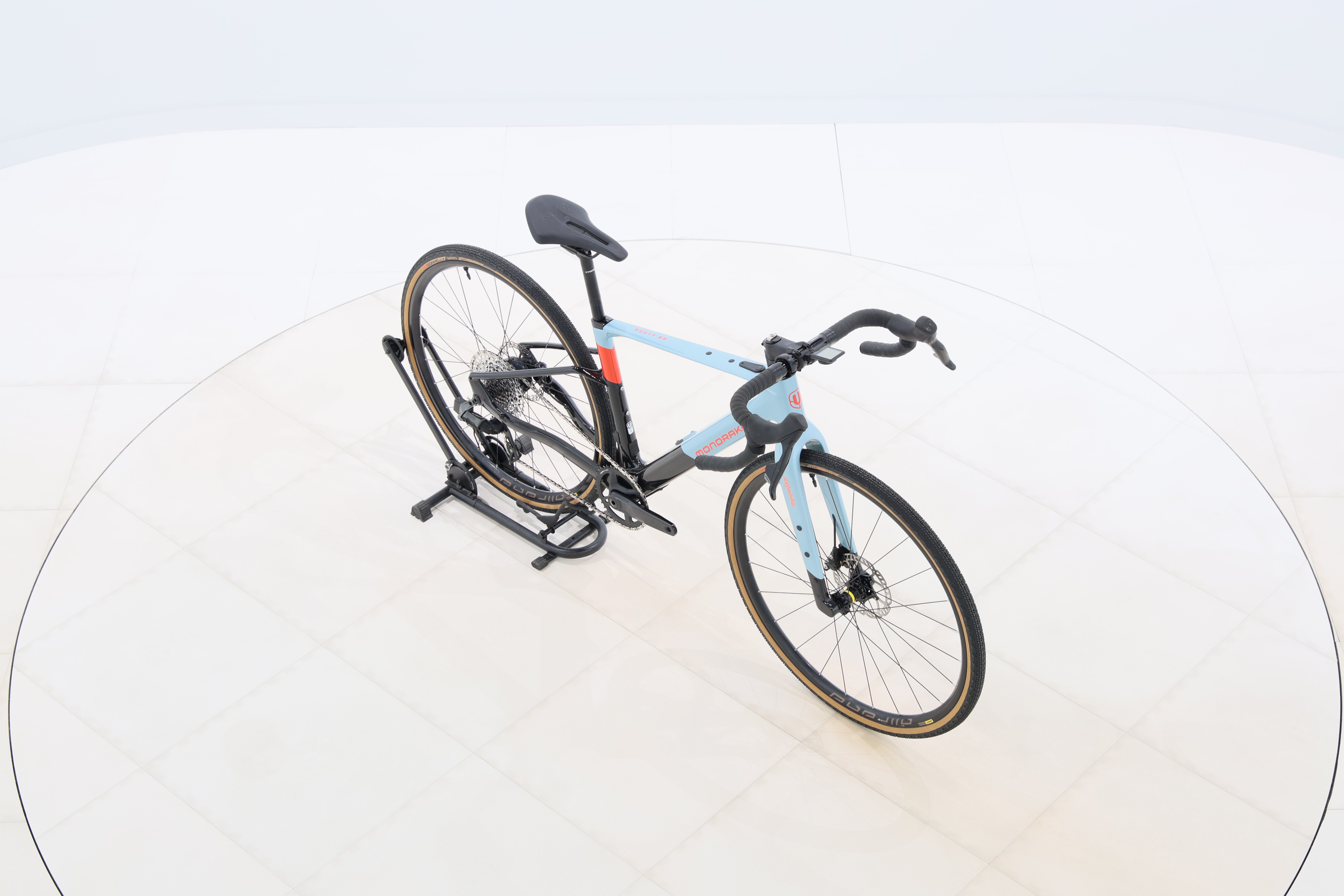 b21b3b00-2247-4dd2-acec-123106e0bf43