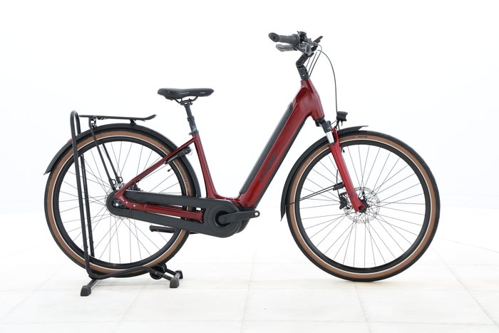 Cube SUPREME HYBRID PRO 625 2024
