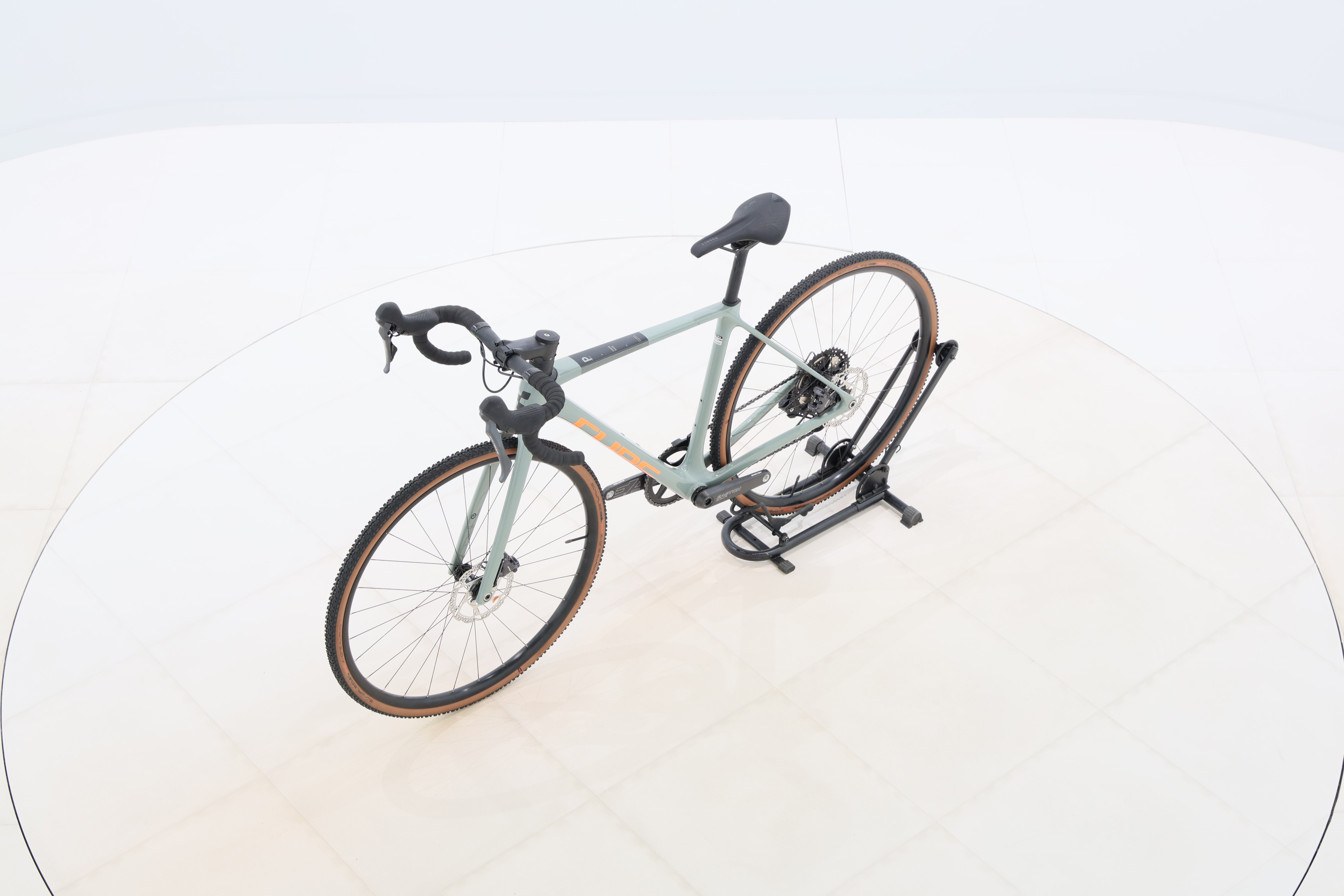 21d7b5d8-9de3-4244-9449-3470442f591c