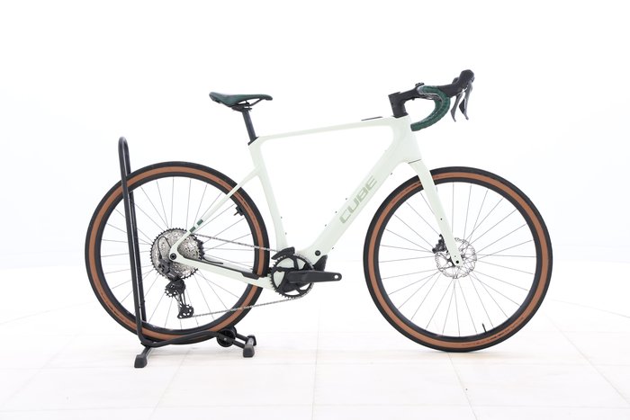 Cube NUROAD HYBRID C:62 RACE 400X 2025