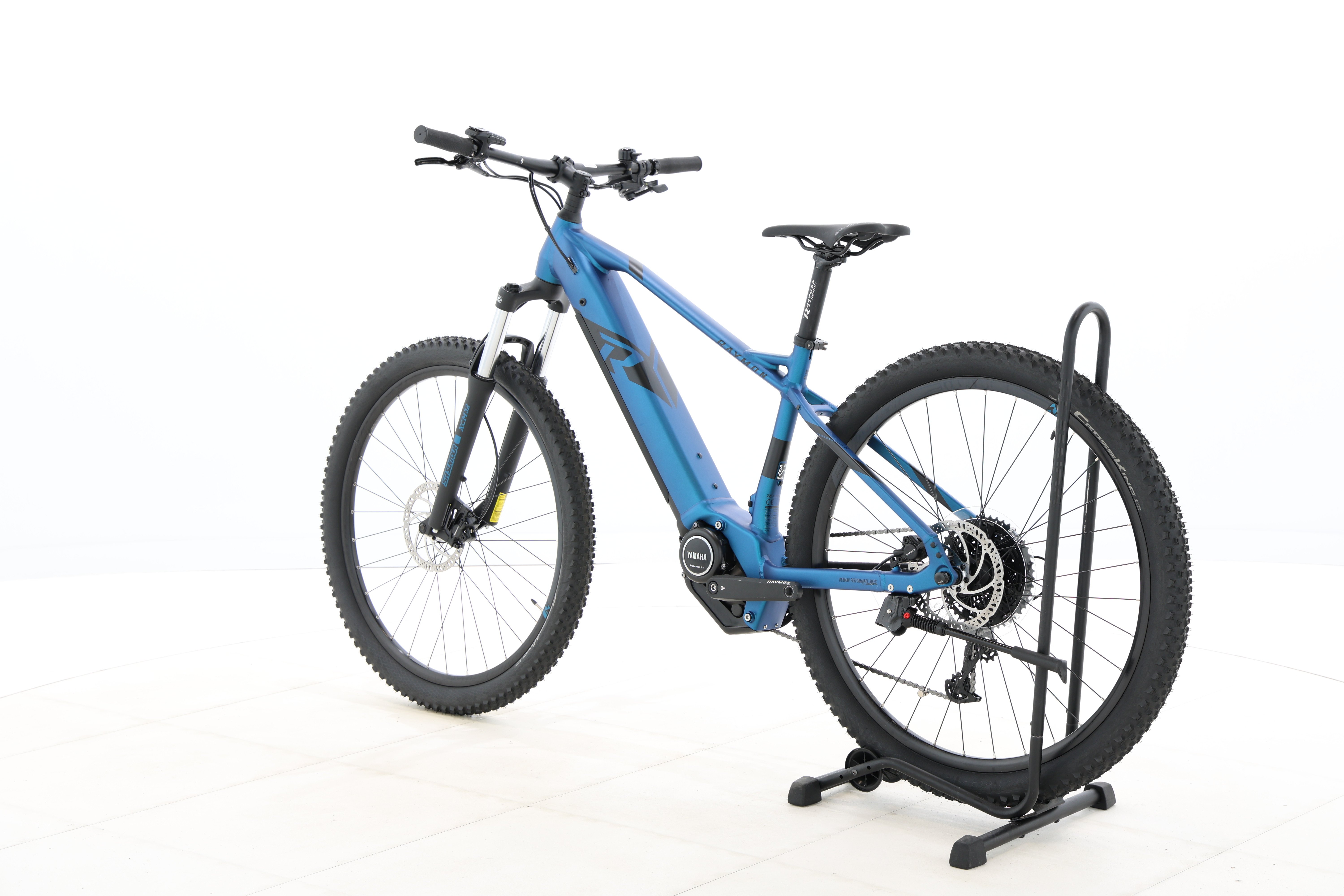 0256eef2-58d2-4ea5-b0bd-6bdbebf95f76