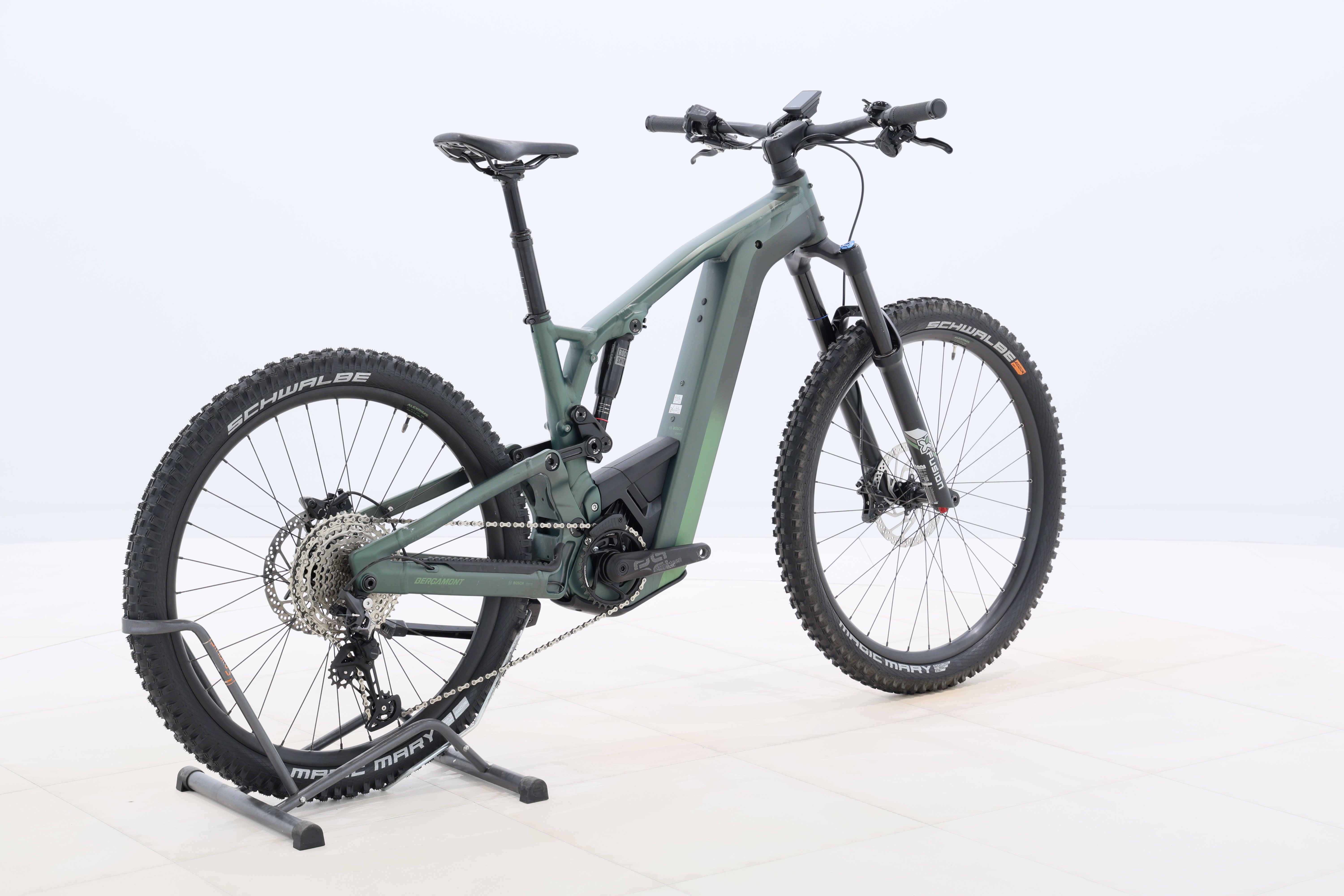 5b7f74c4-ae9d-4f92-8450-f1be306b9925