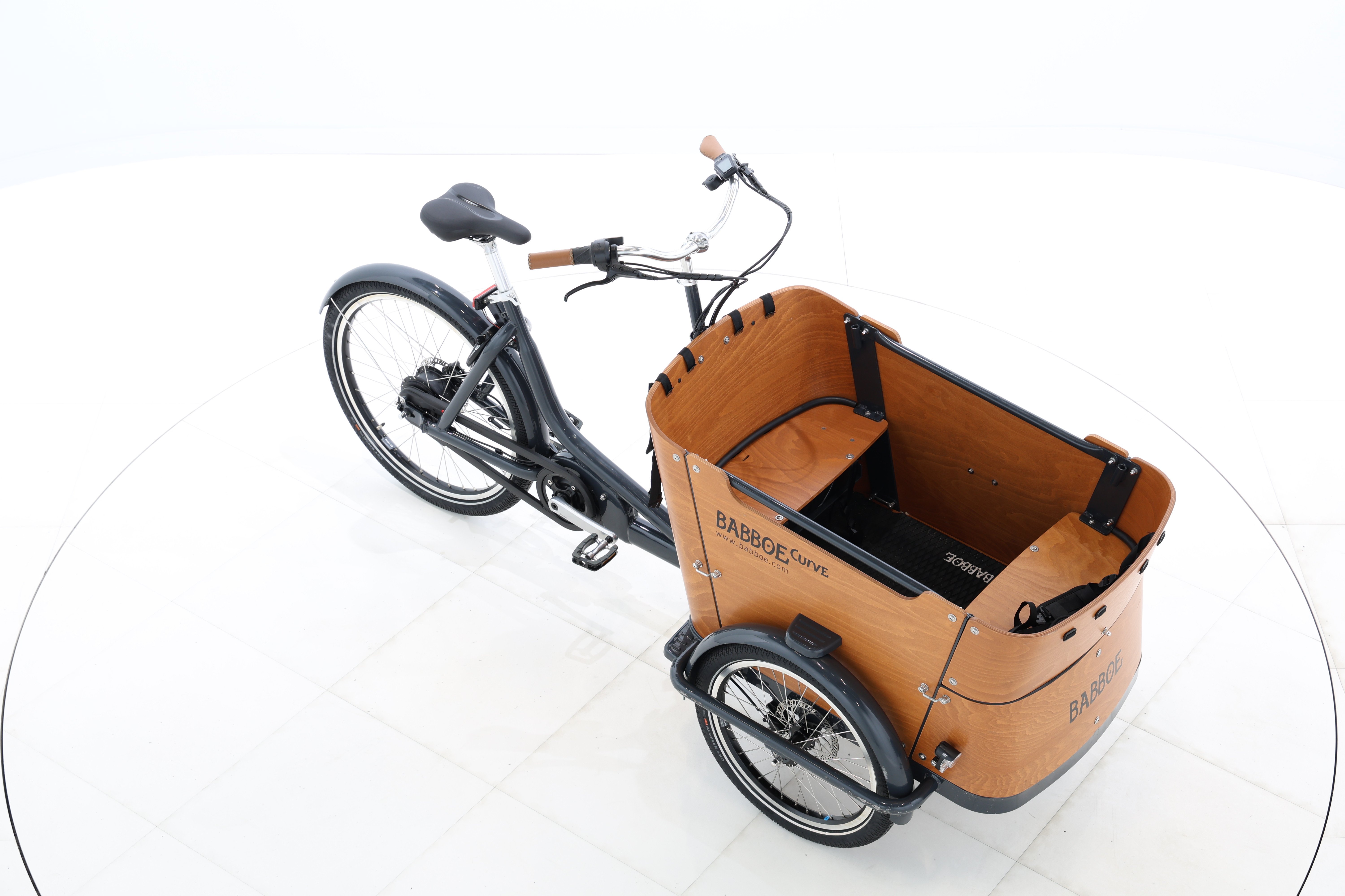 56a49bd5-3c35-4d12-a109-f9038ae0aff6