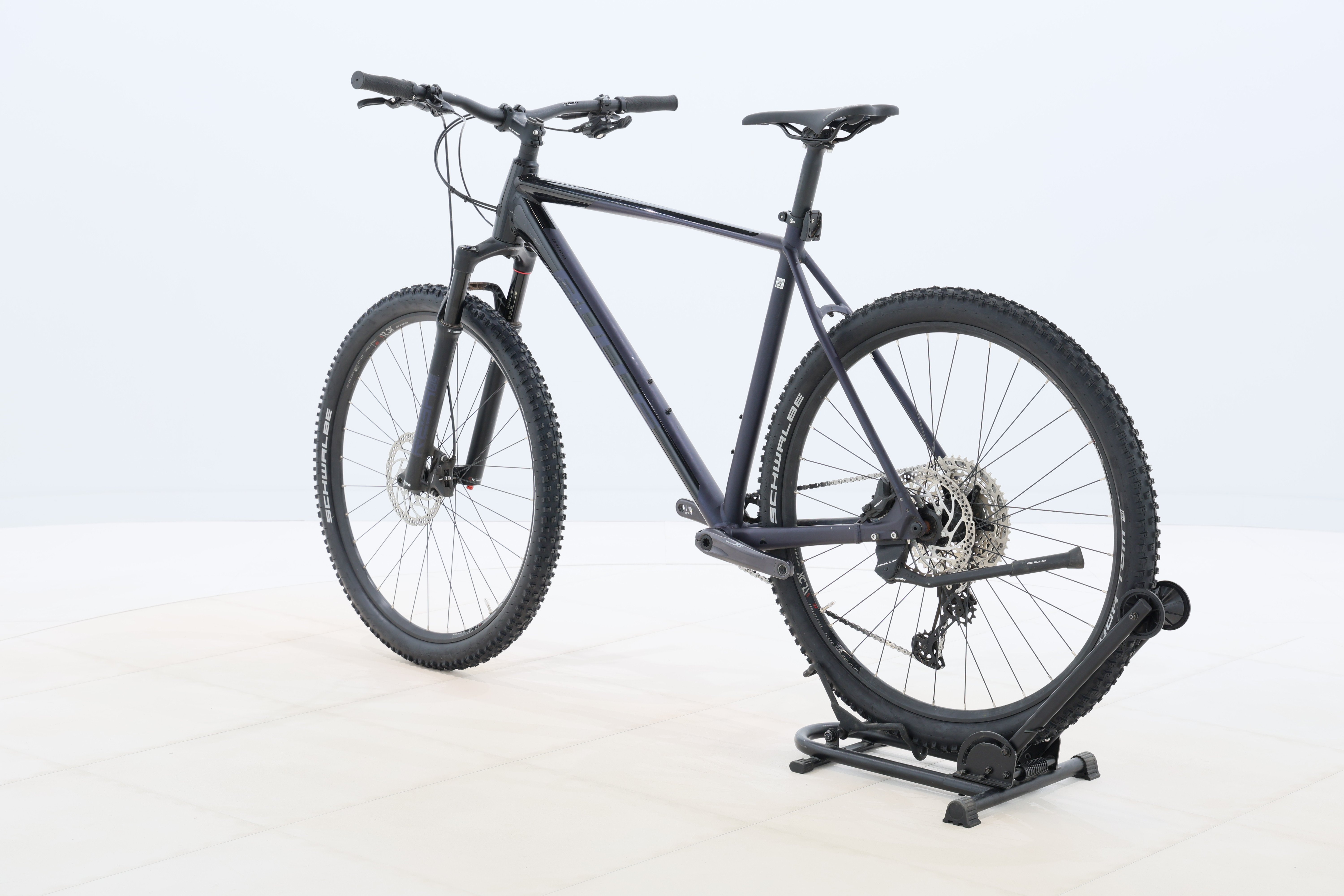 ca4a7953-fcb9-4f68-8c68-8ab75aac72a3