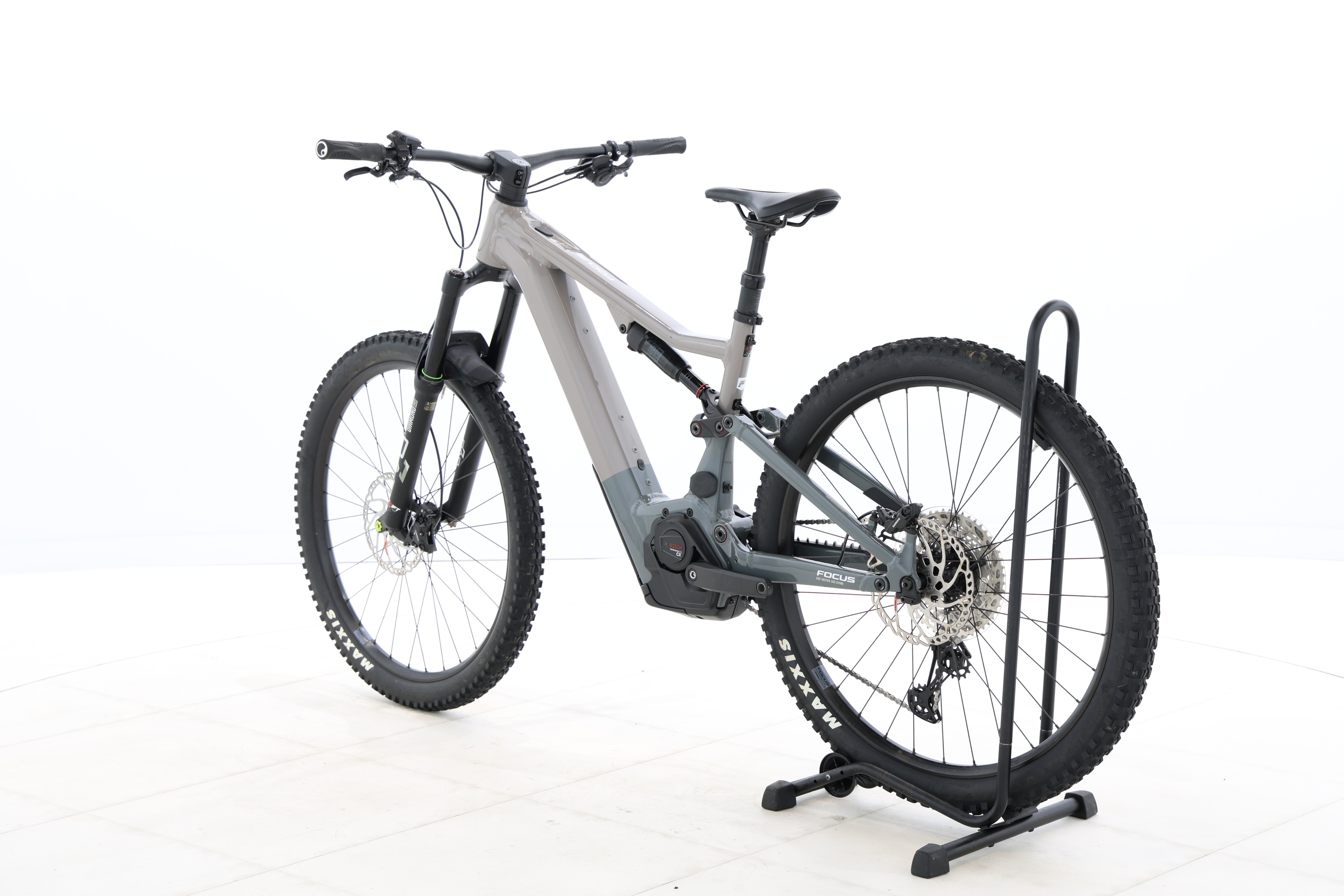 9a712780-b6a8-4b8f-a067-adbb9adf8f22