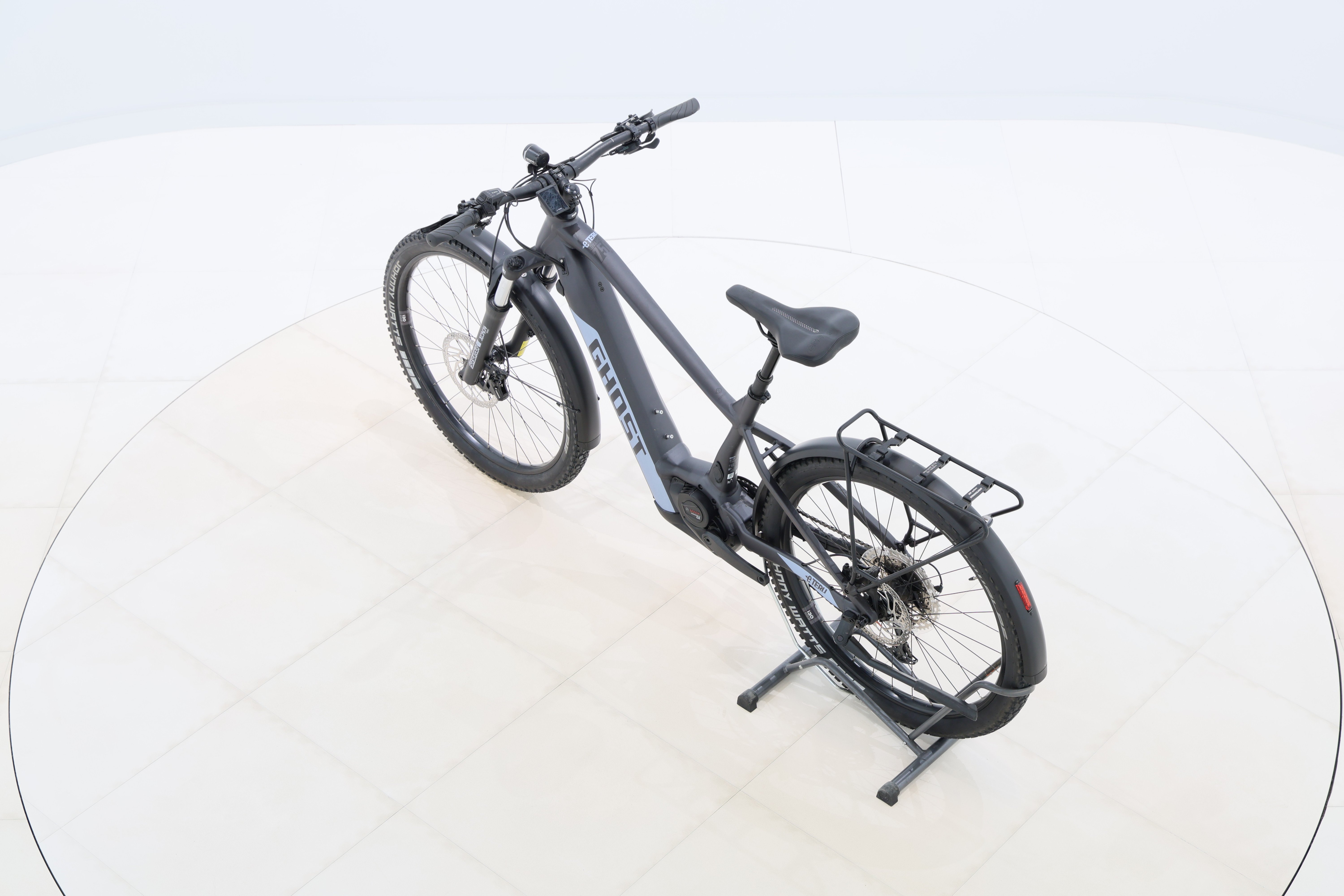 cc8046a4-f4b8-4706-a102-7f626f1284a1