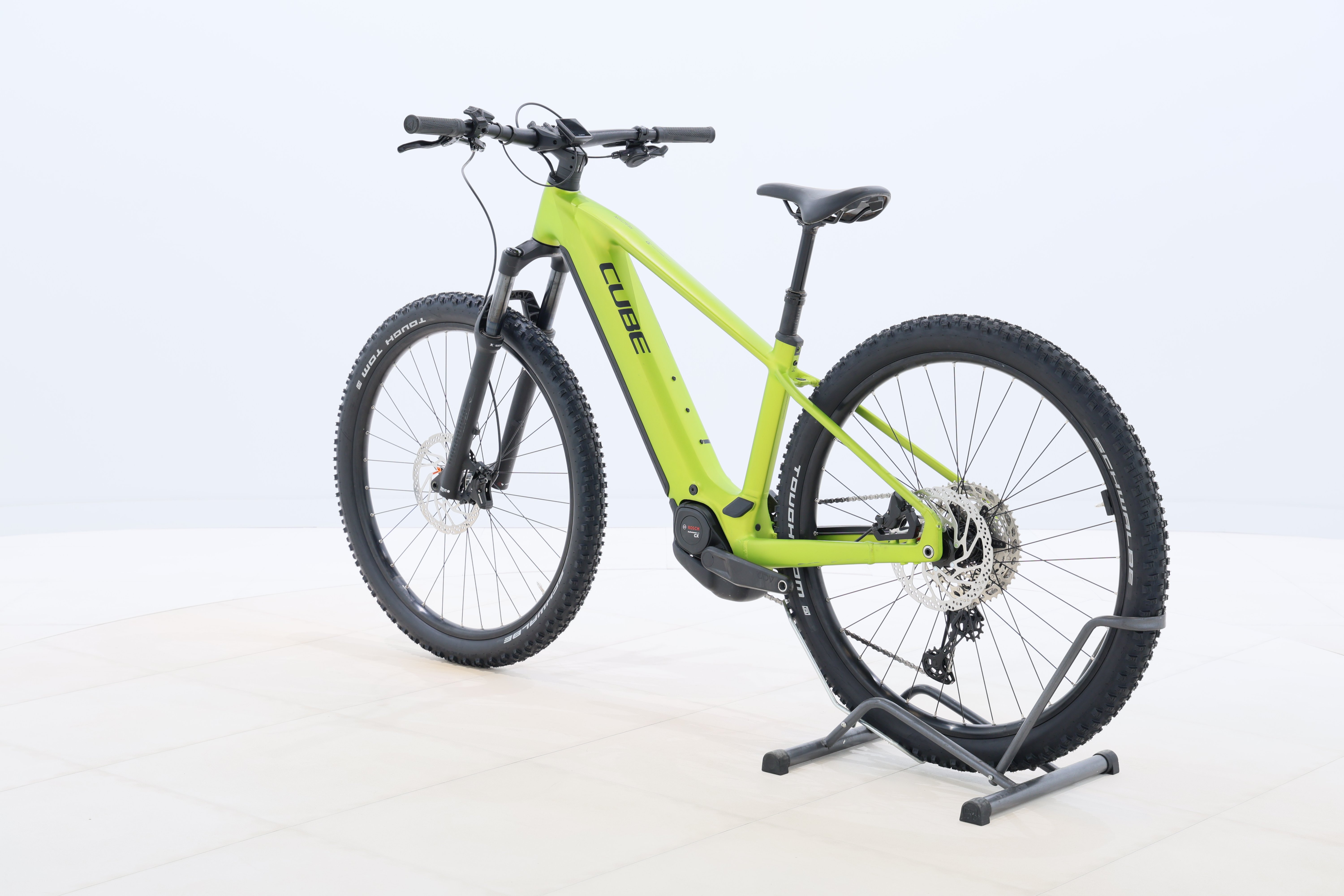 31b5c6b8-27c8-41f6-9268-78f4c41a1e9b