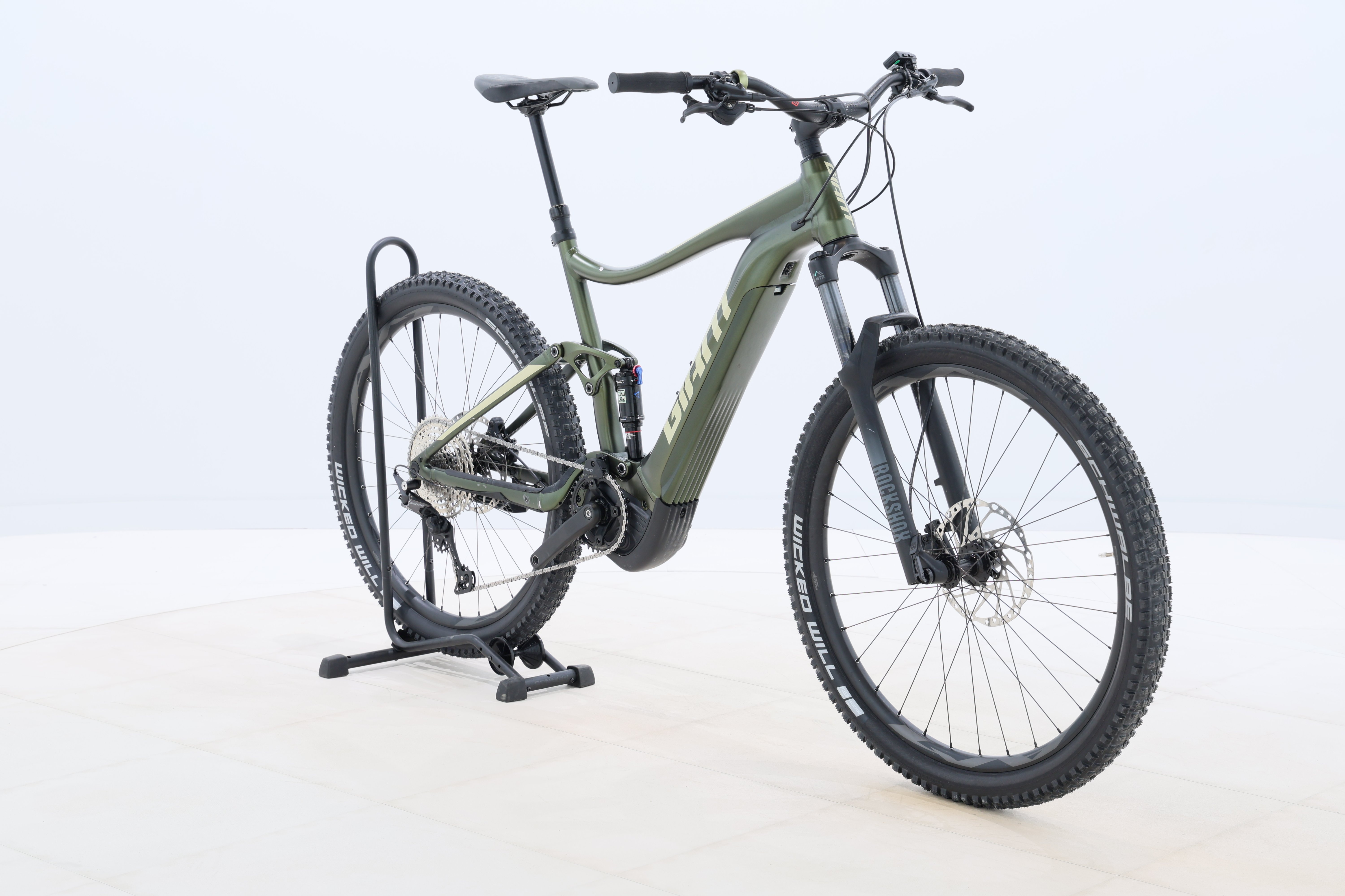 99e0b6ac-d20f-49bd-8f78-b39e567aee11