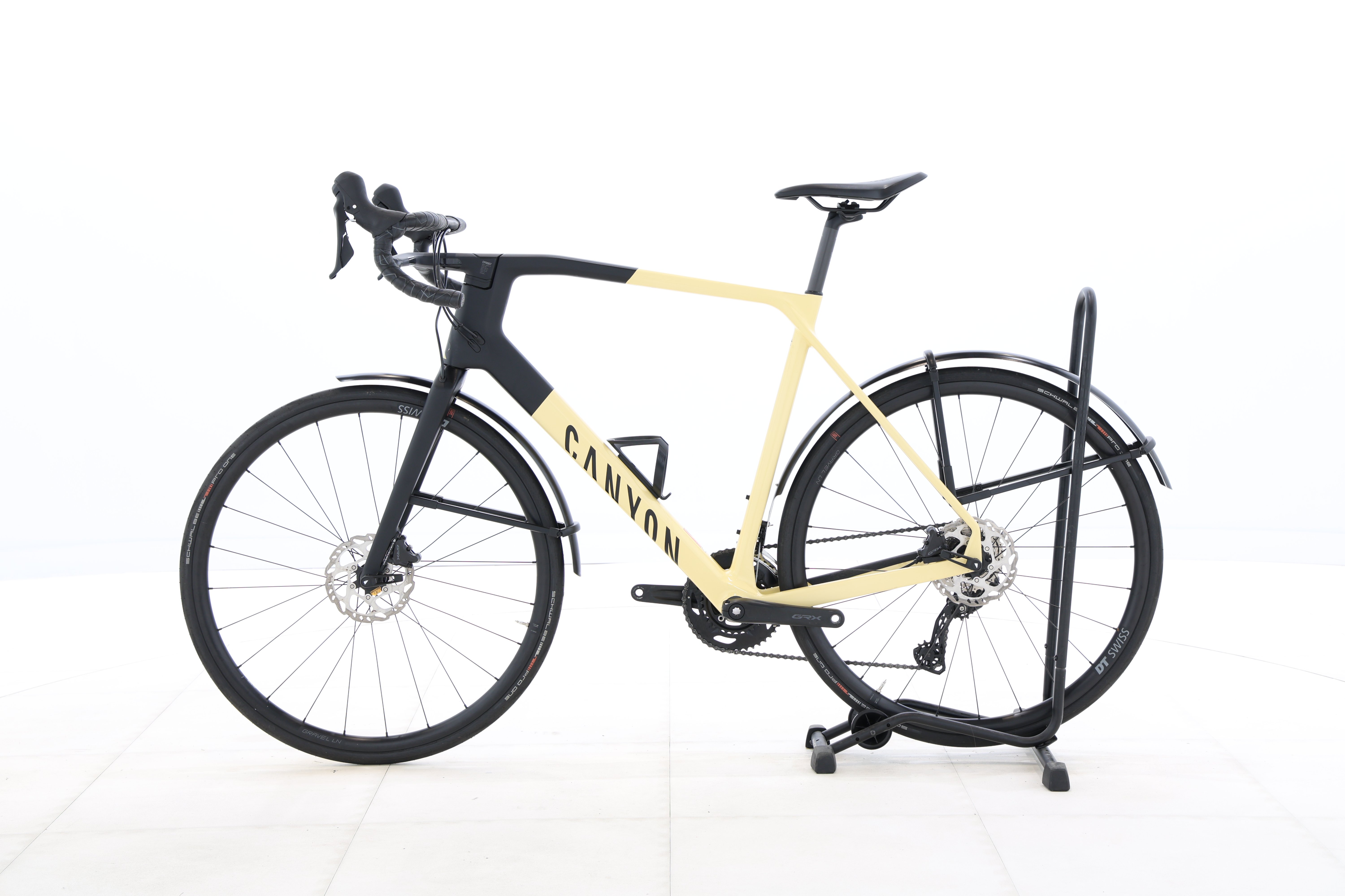 db66d035-20d0-42ee-8e22-357b8de8f27f