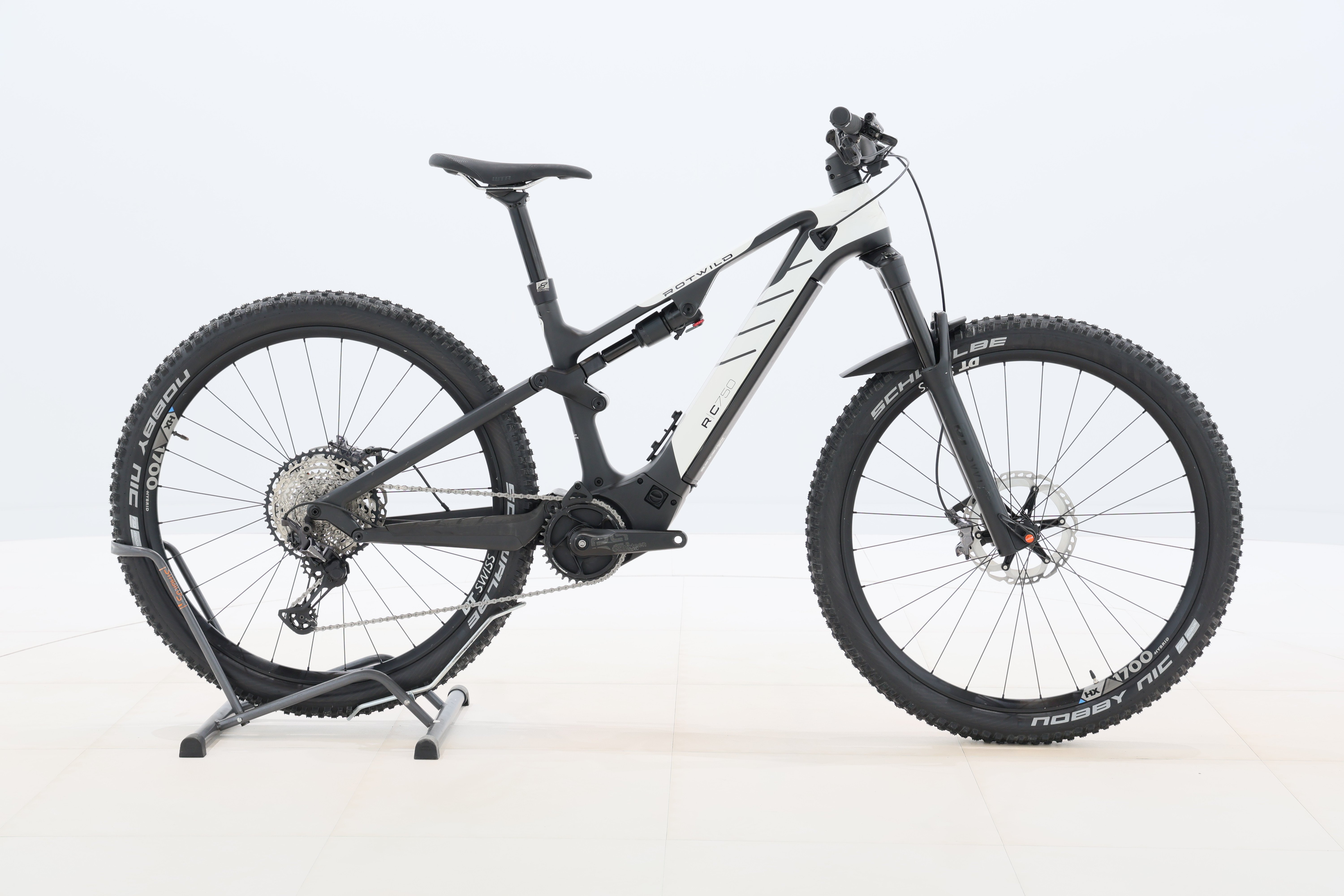 4ff5bdc6-26f7-44b7-bc0b-8ebde58a13fb