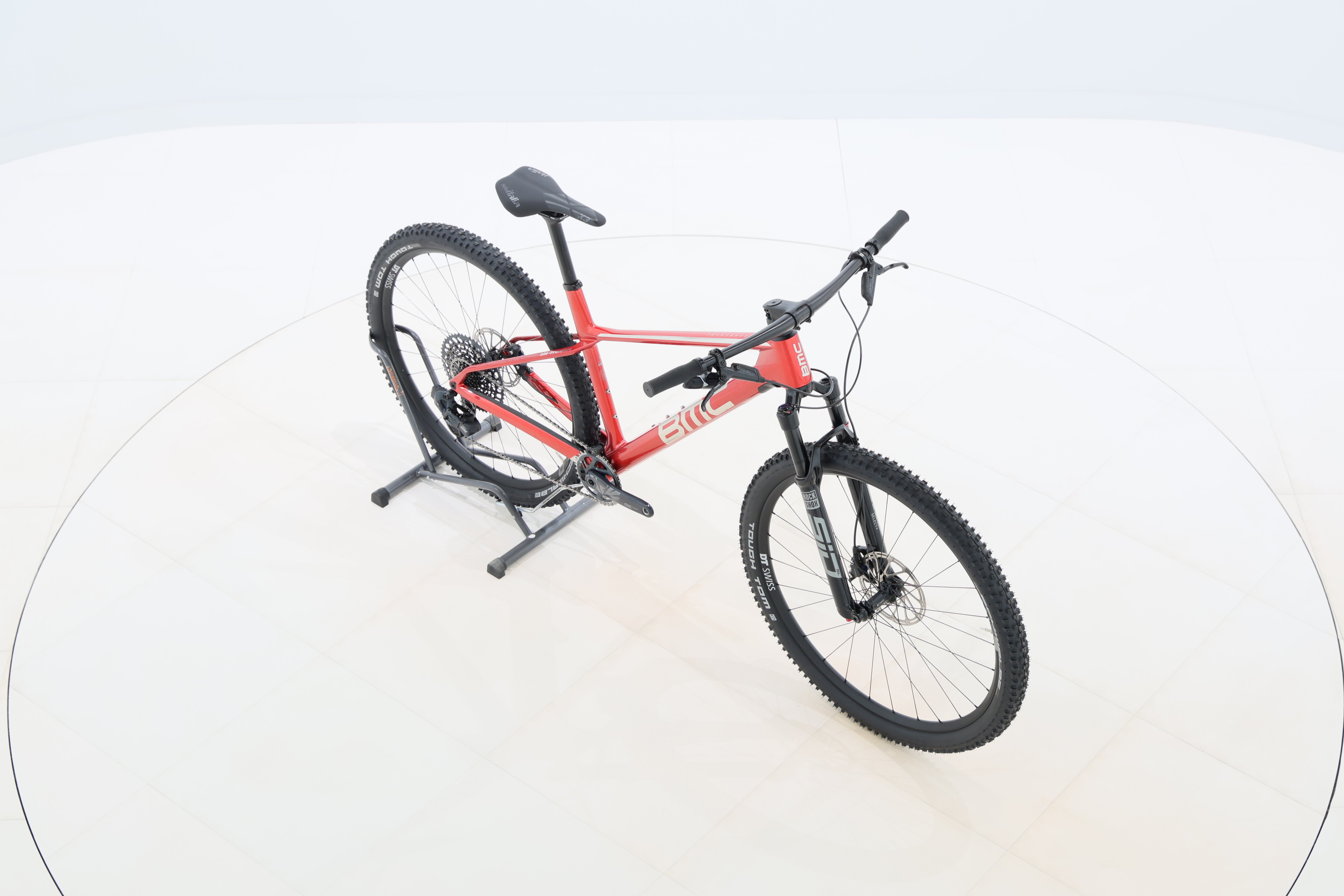 dbba7f77-6e88-41e5-b667-26f3b6a33869