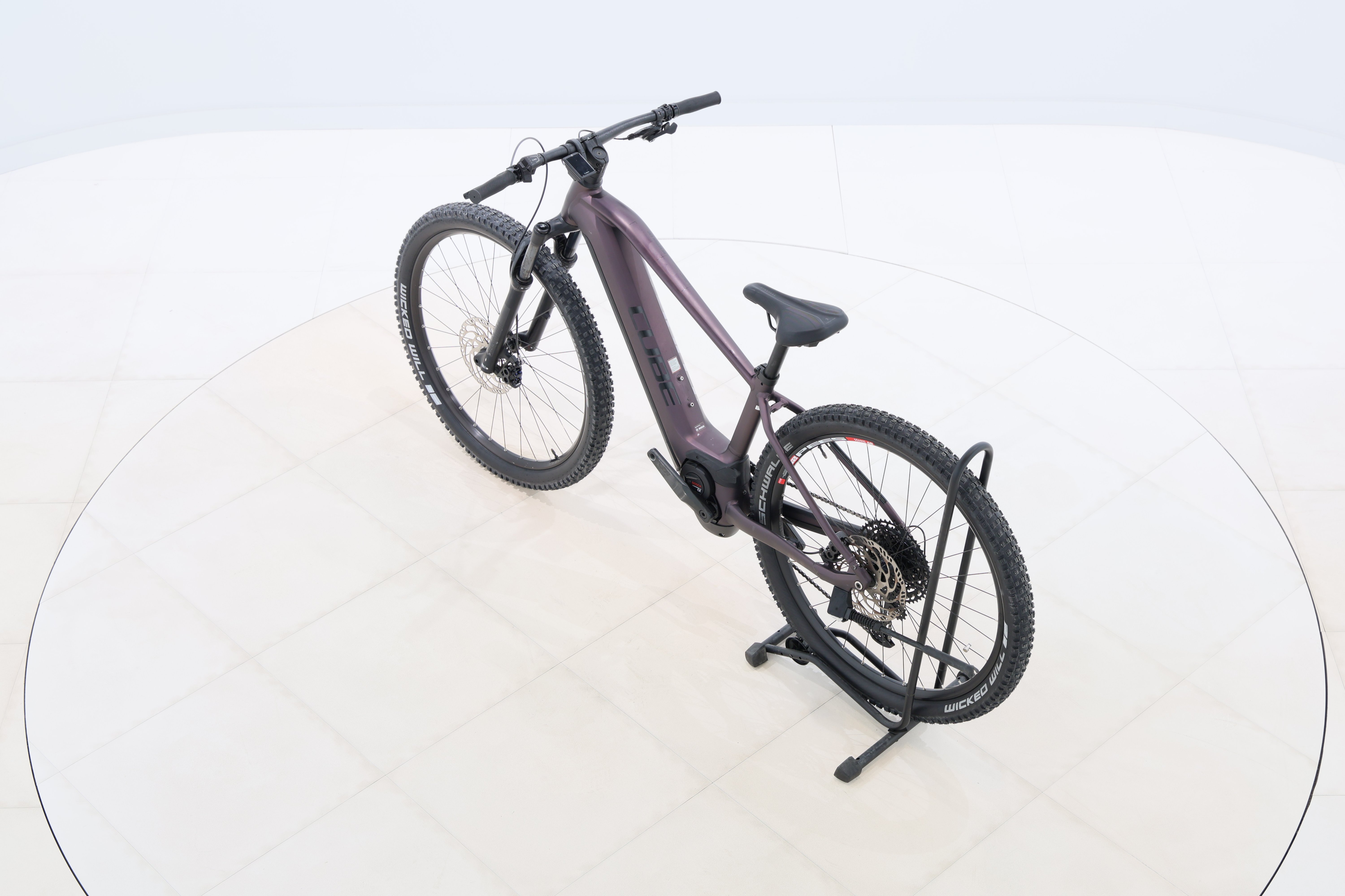 a01f916a-6302-42d0-9203-eab8274656bb