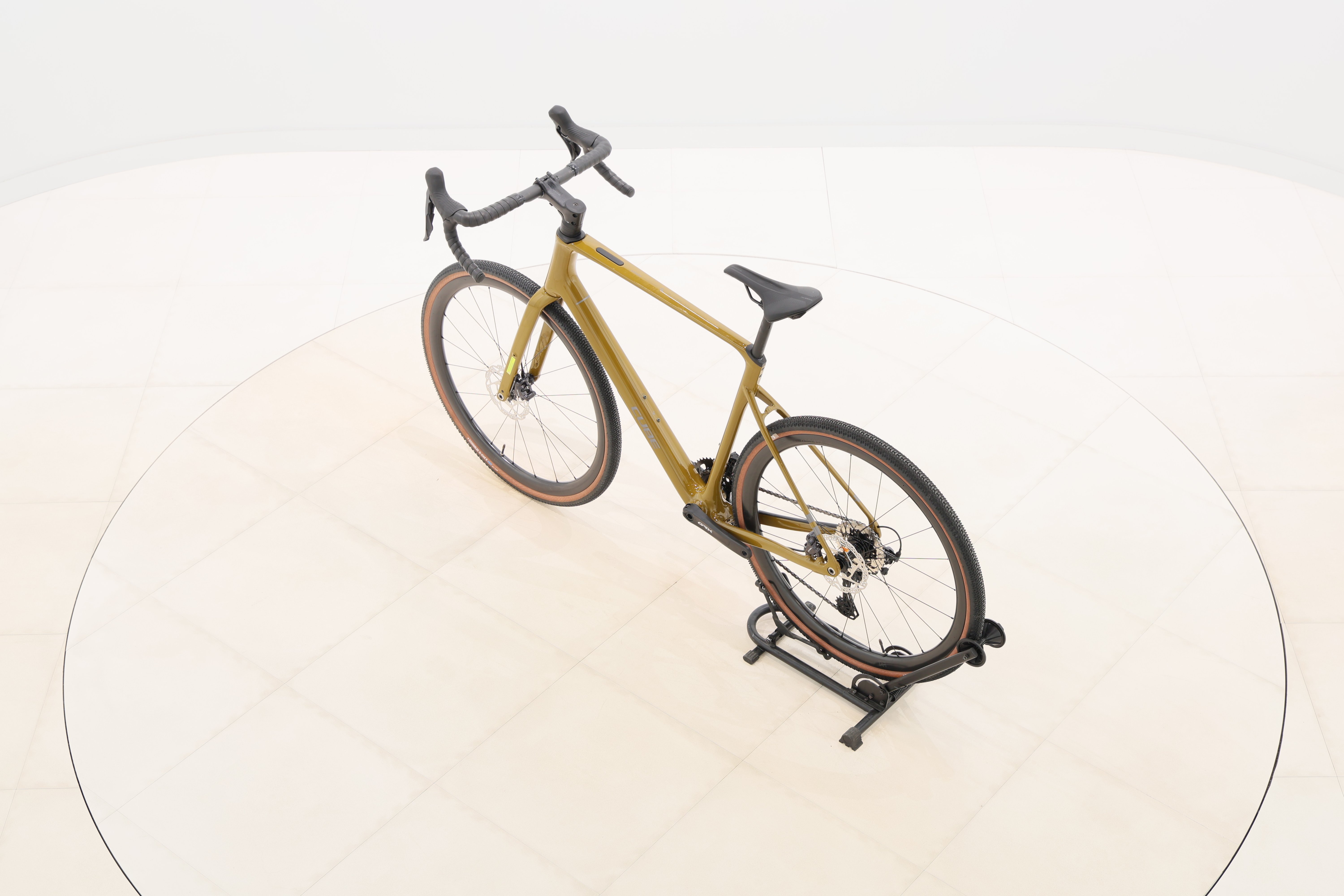 ee8a193f-c23a-4011-ba15-afbcfed7737e