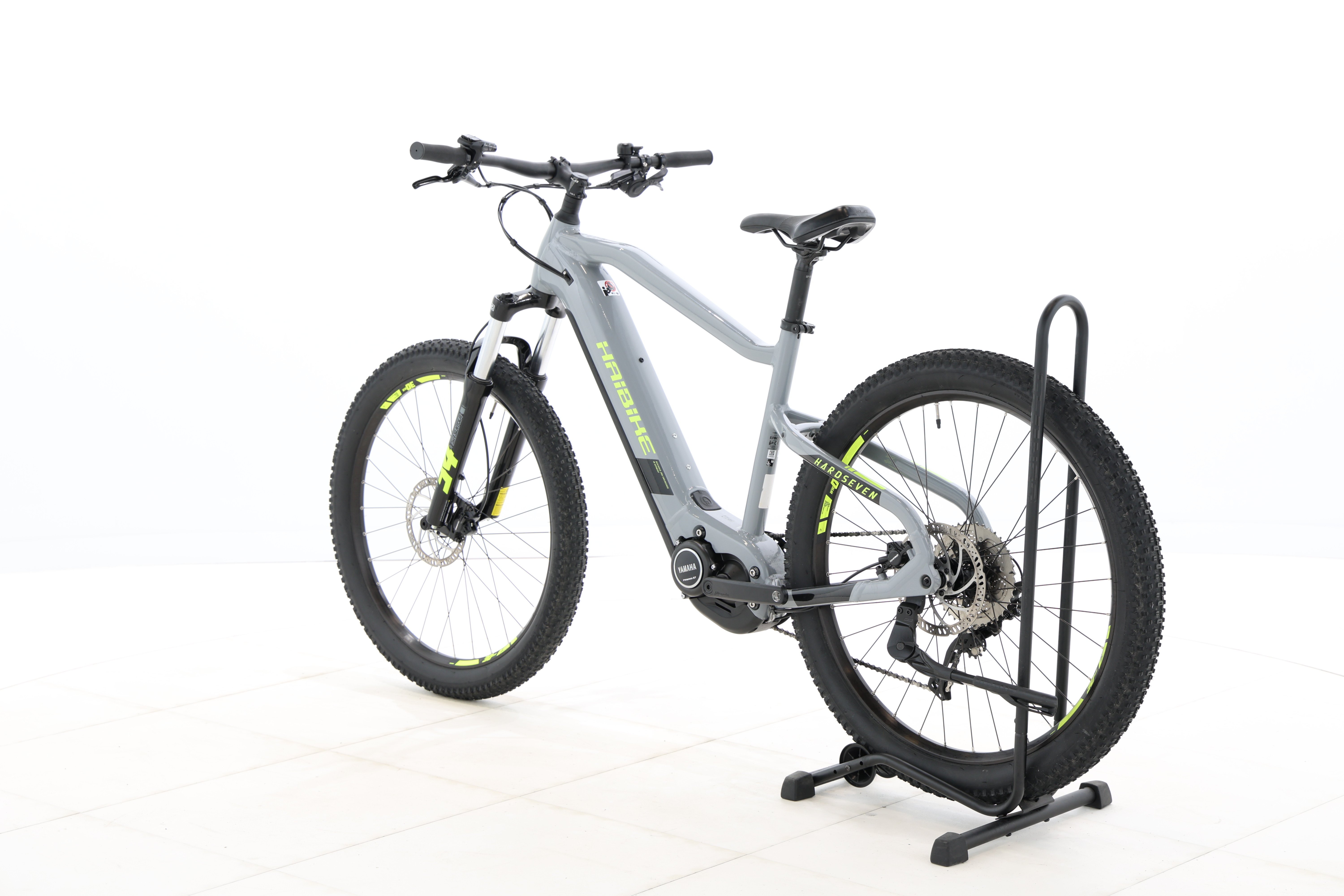 694ad9a2-97b4-4e3a-ba6d-f367c7dd490a