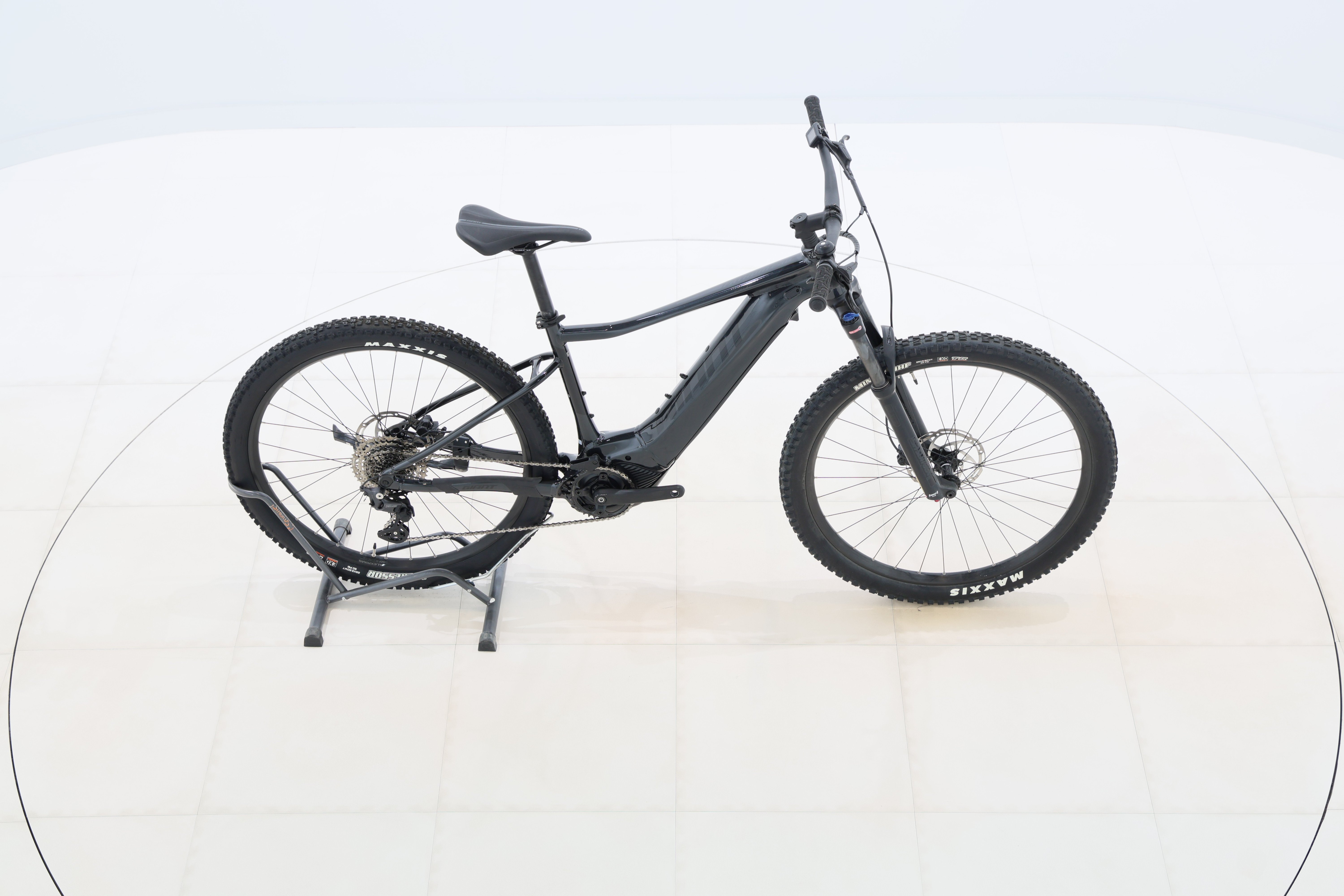 e27130dc-c993-4dc1-8a01-6be5cfa049a5