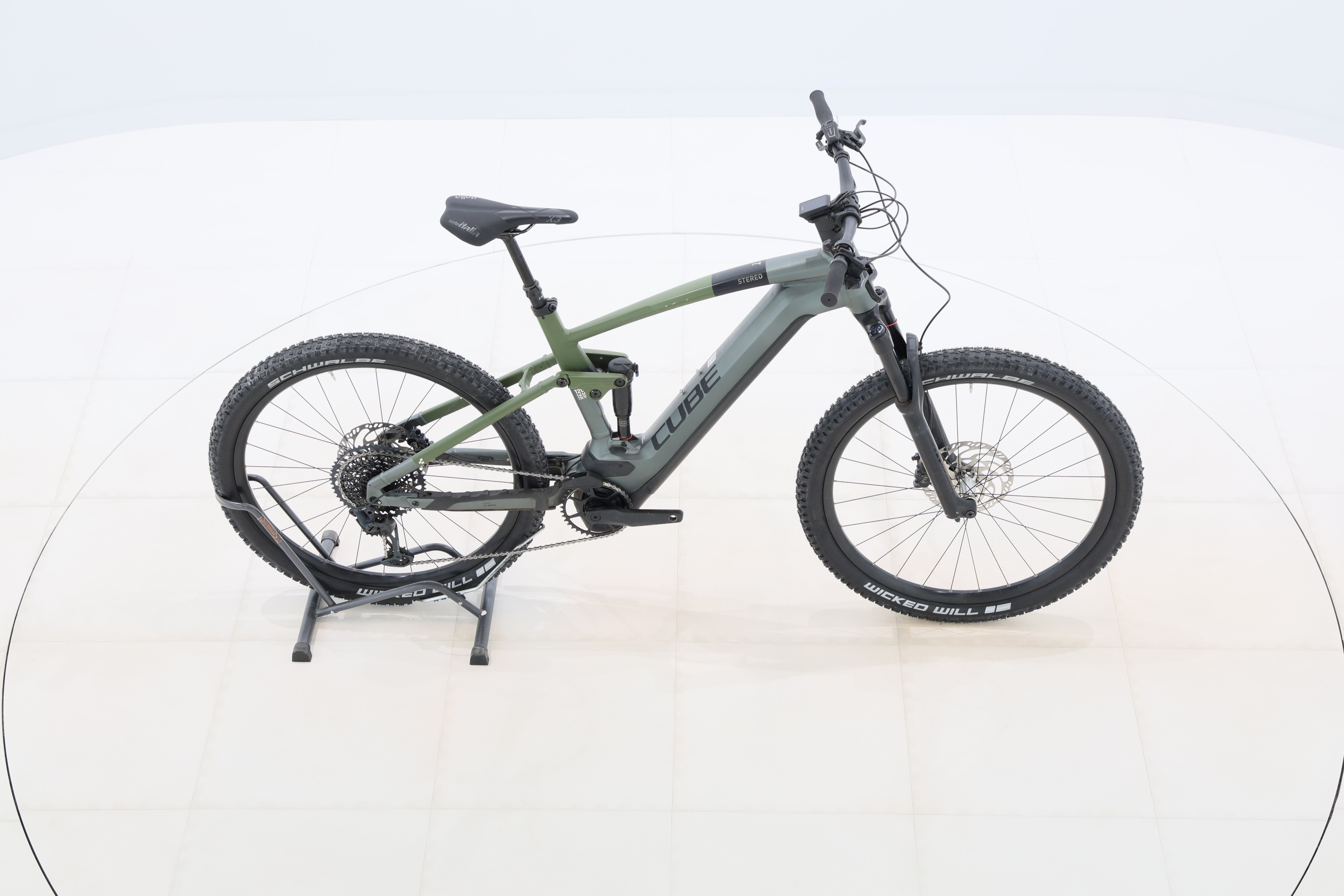 a2ce0853-b32f-4cd3-bb39-5b2aa8022592